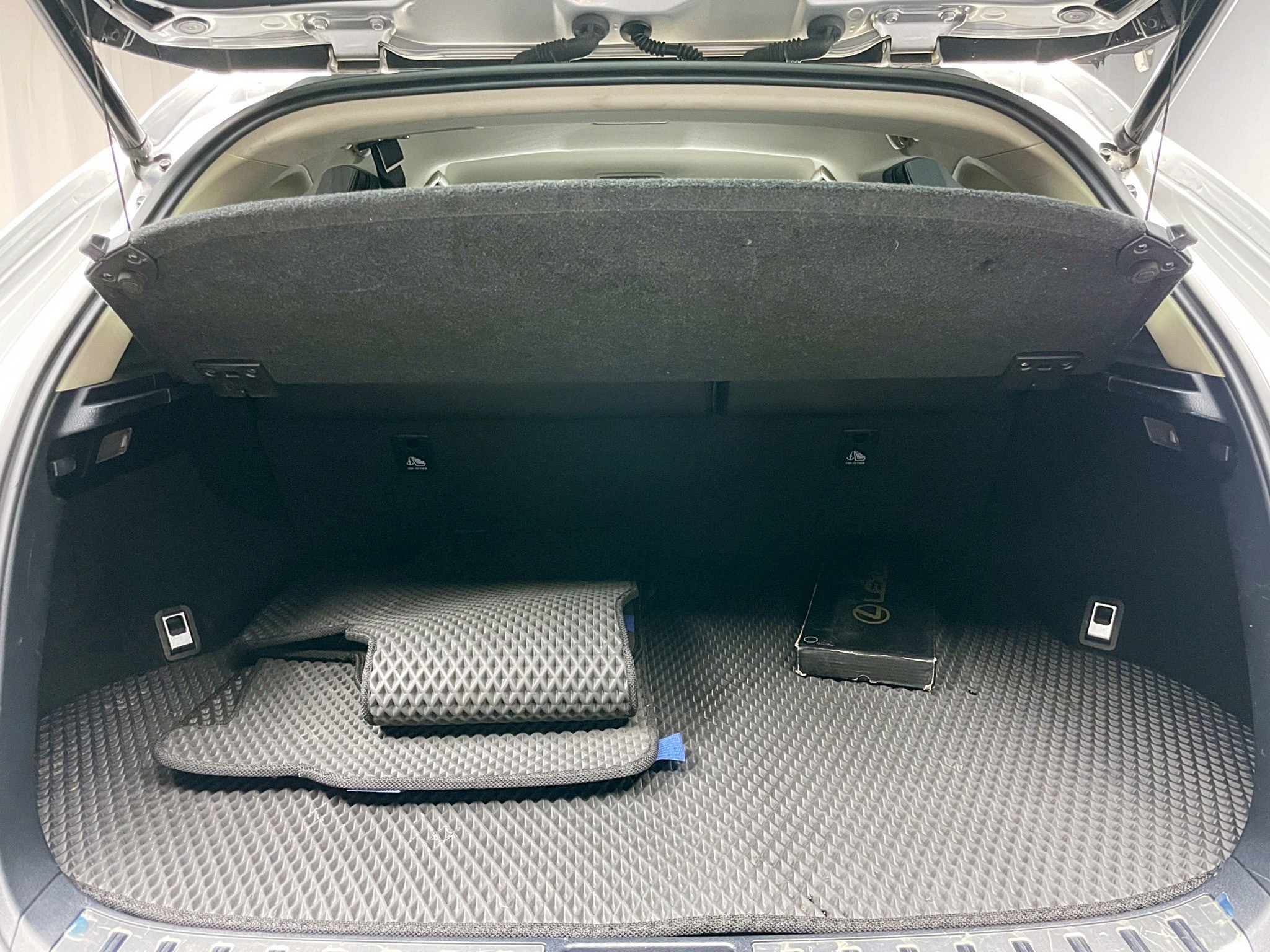 全台到府賞車 2015 Lexus NX200t 豪華版『小李經理』元禾國際車業/中古車/促銷中  第18張相片