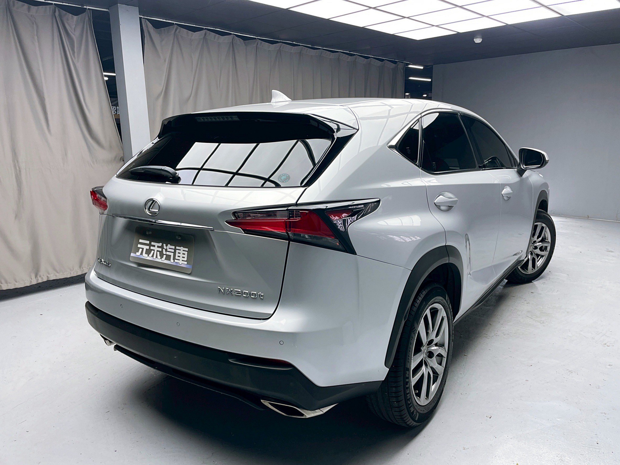 全台到府賞車 2015 Lexus NX200t 豪華版『小李經理』元禾國際車業/中古車/促銷中  第19張相片