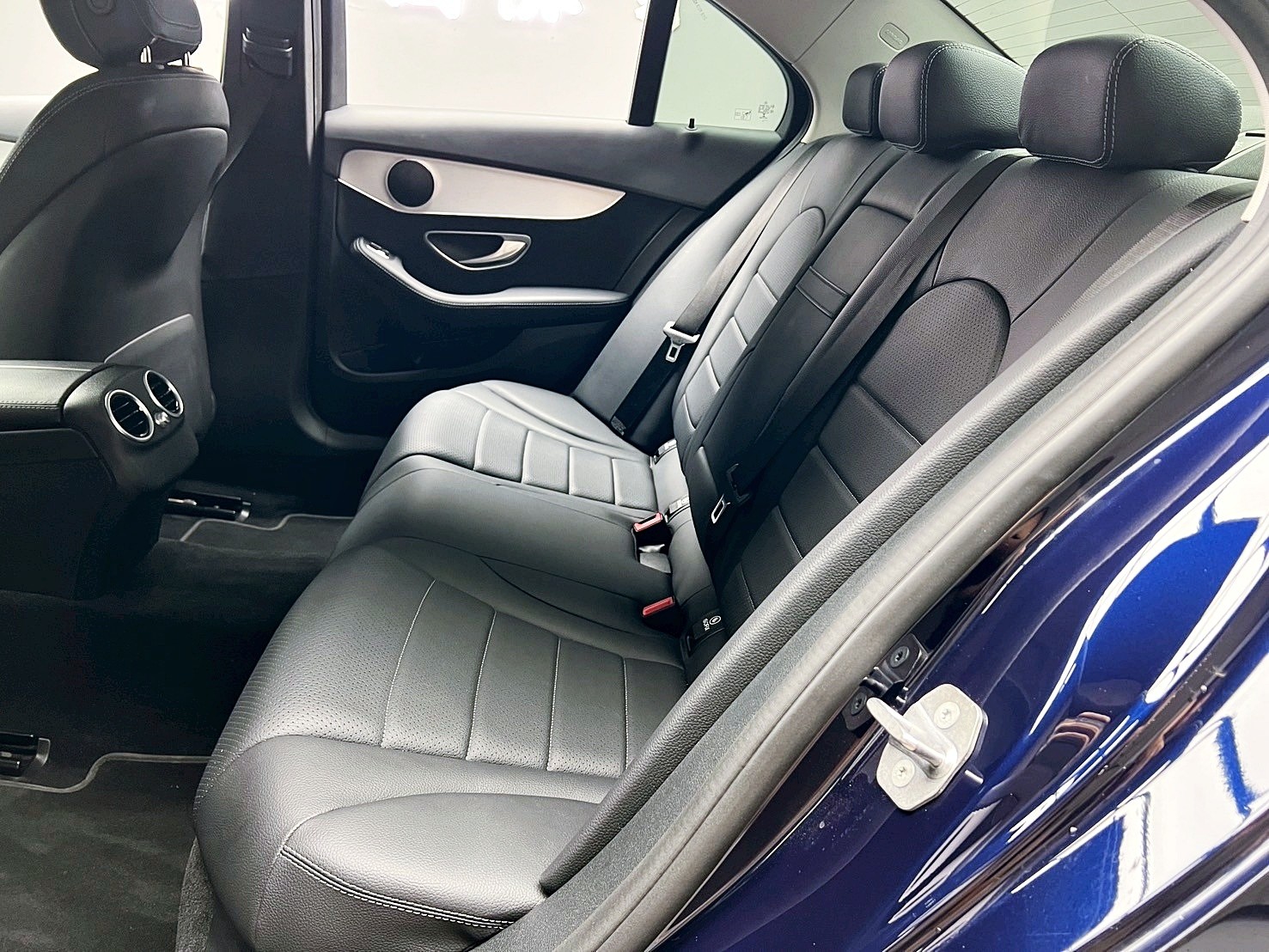 全台到府賞車 2018 Benz C200 Sedan EQBoost W205型『小李經理』元禾國際車業/中古車/促銷中  第13張相片