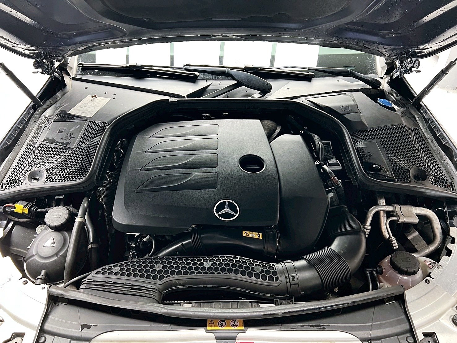 全台到府賞車 2018 Benz C200 Sedan EQBoost W205型『小李經理』元禾國際車業/中古車/促銷中  第16張相片