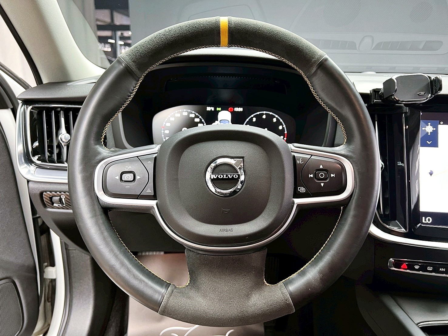 全台到府賞車 2021 Volvo V60 B4 Momentum『小李經理』元禾國際車業/中古車/促銷中  第6張相片