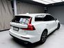 全台到府賞車 2021 Volvo V60 B4 Momentum『小李經理』元禾國際車業/中古車/促銷中  第16張縮圖
