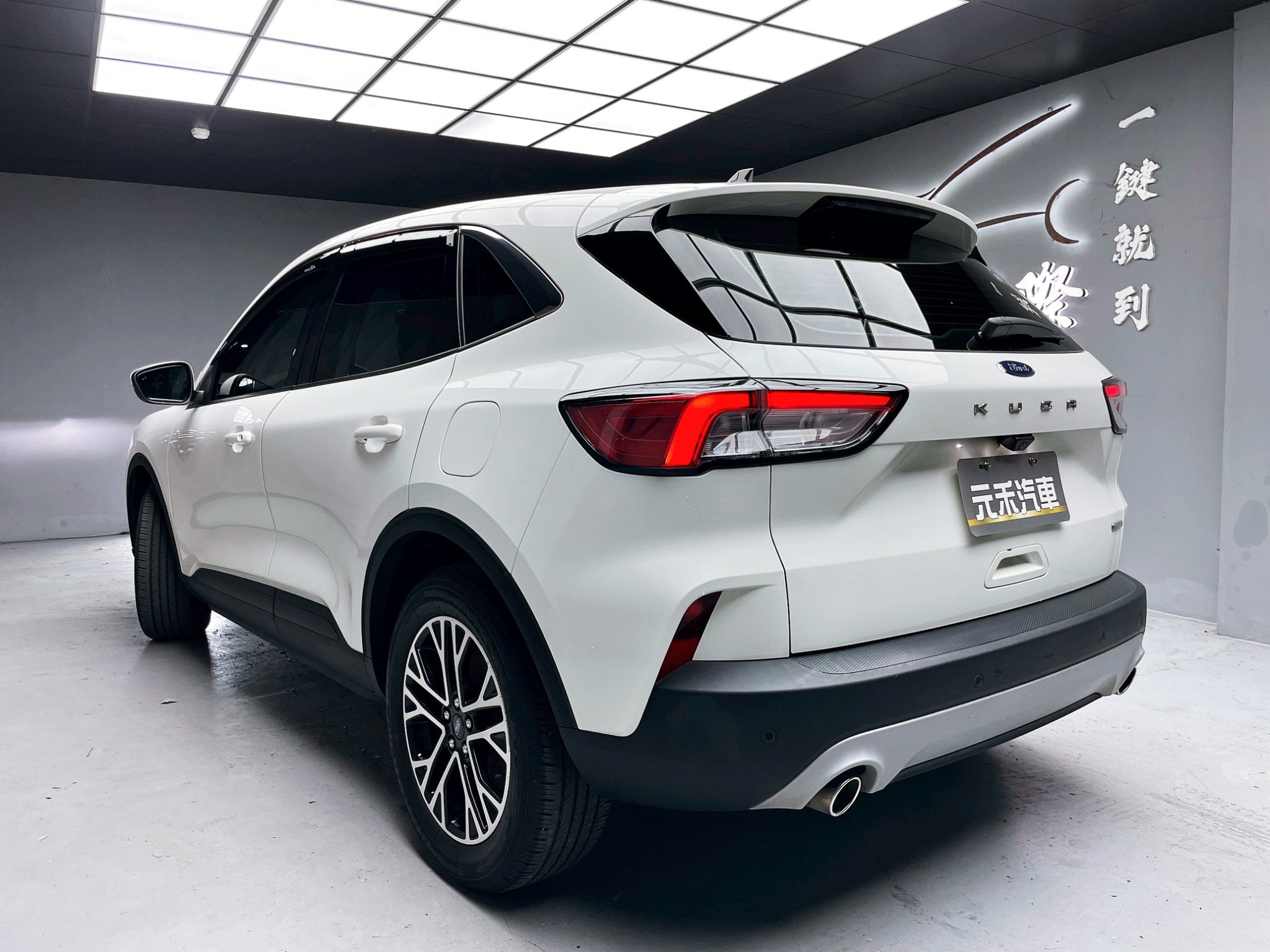 全台到府賞車 2021 Ford Kuga EcoBoost 180匹 時尚型『小李經理』元禾國際車業/中古車/促銷中  第3張相片