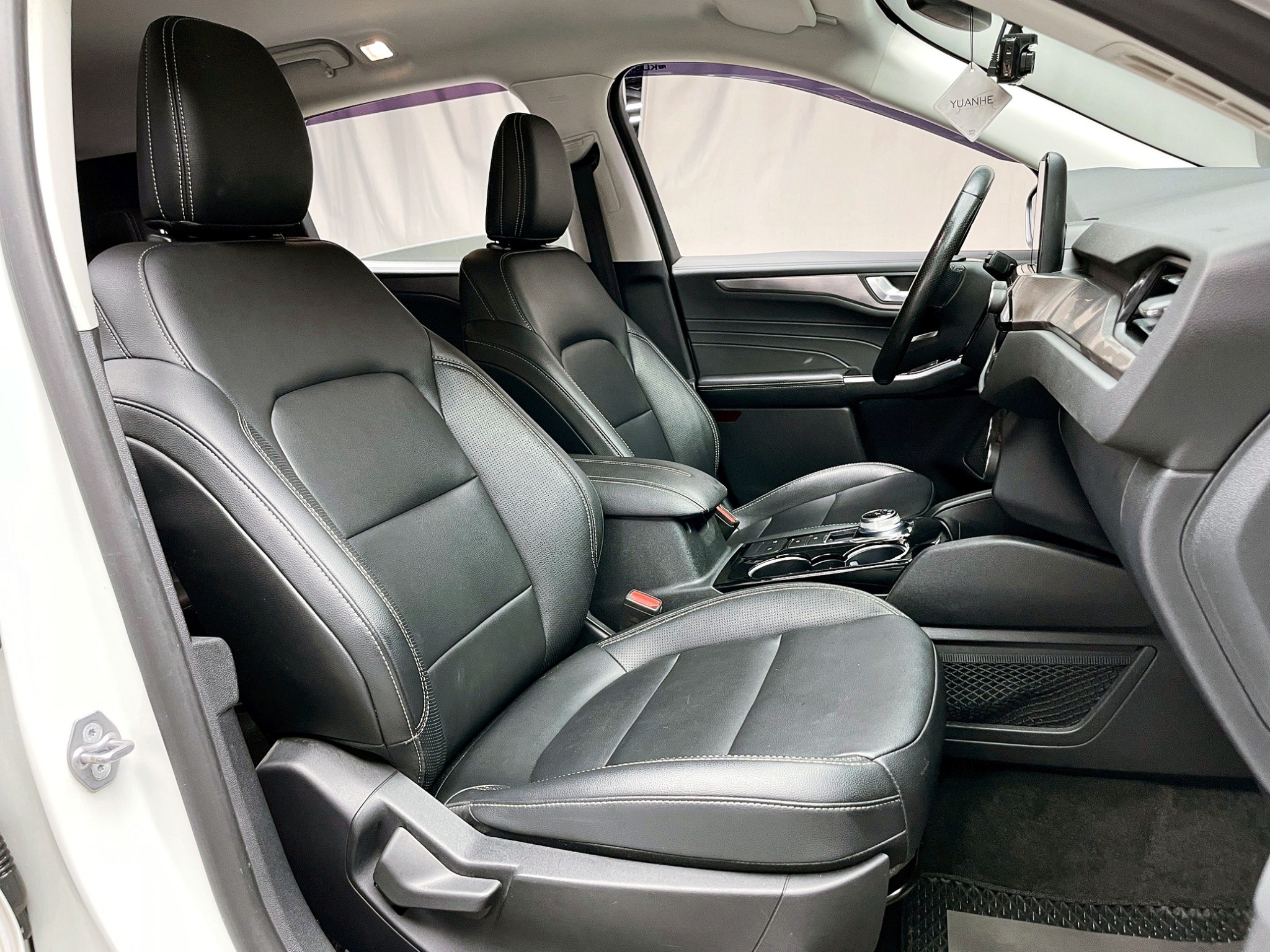 全台到府賞車 2021 Ford Kuga EcoBoost 180匹 時尚型『小李經理』元禾國際車業/中古車/促銷中  第11張相片