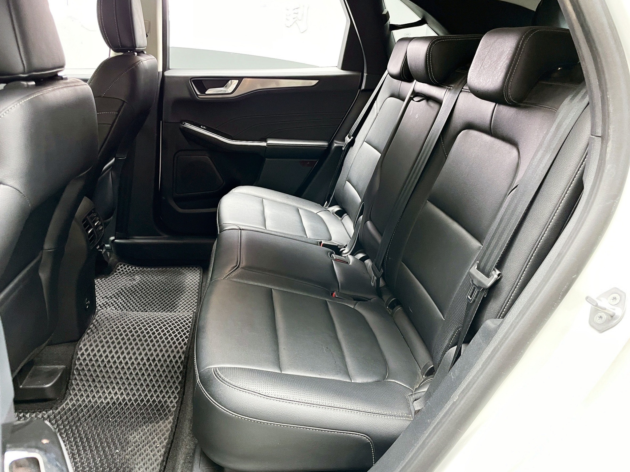 全台到府賞車 2021 Ford Kuga EcoBoost 180匹 時尚型『小李經理』元禾國際車業/中古車/促銷中  第13張相片