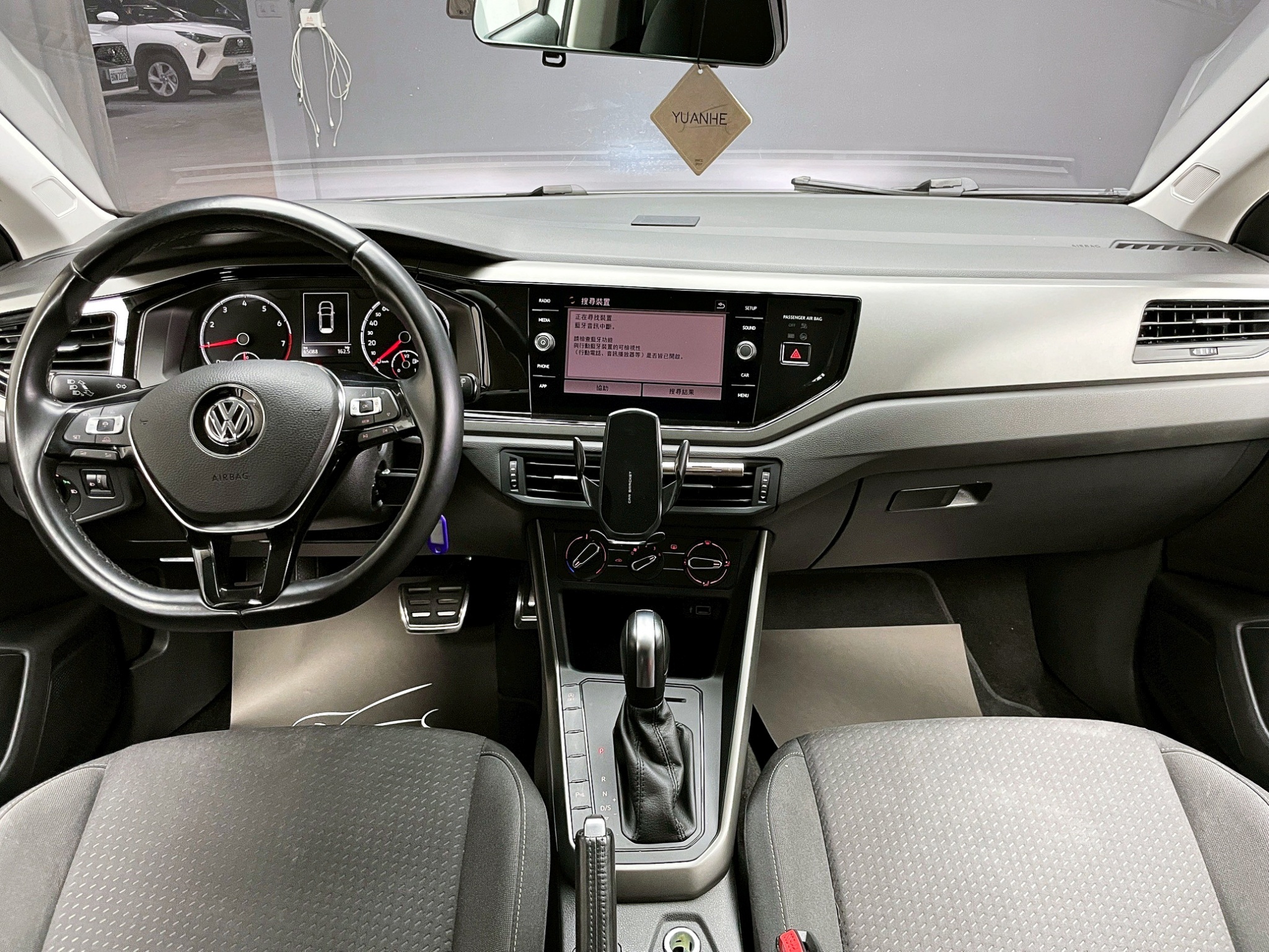 全台到府賞車 2019/20 Volkswagen Polo 230TSI Life『小李經理』元禾國際車業/中古車/促銷中  第8張相片