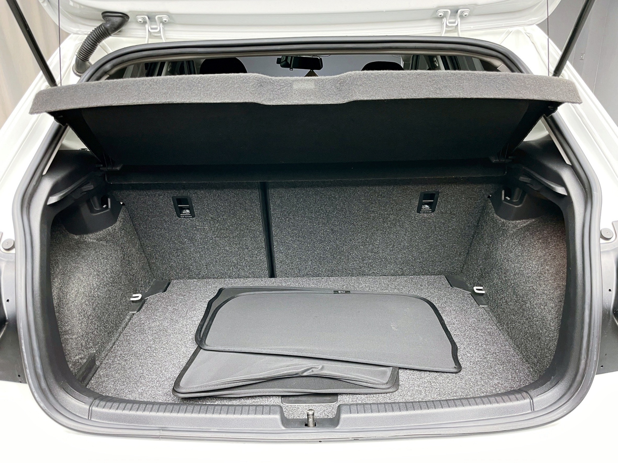 全台到府賞車 2019/20 Volkswagen Polo 230TSI Life『小李經理』元禾國際車業/中古車/促銷中  第16張相片