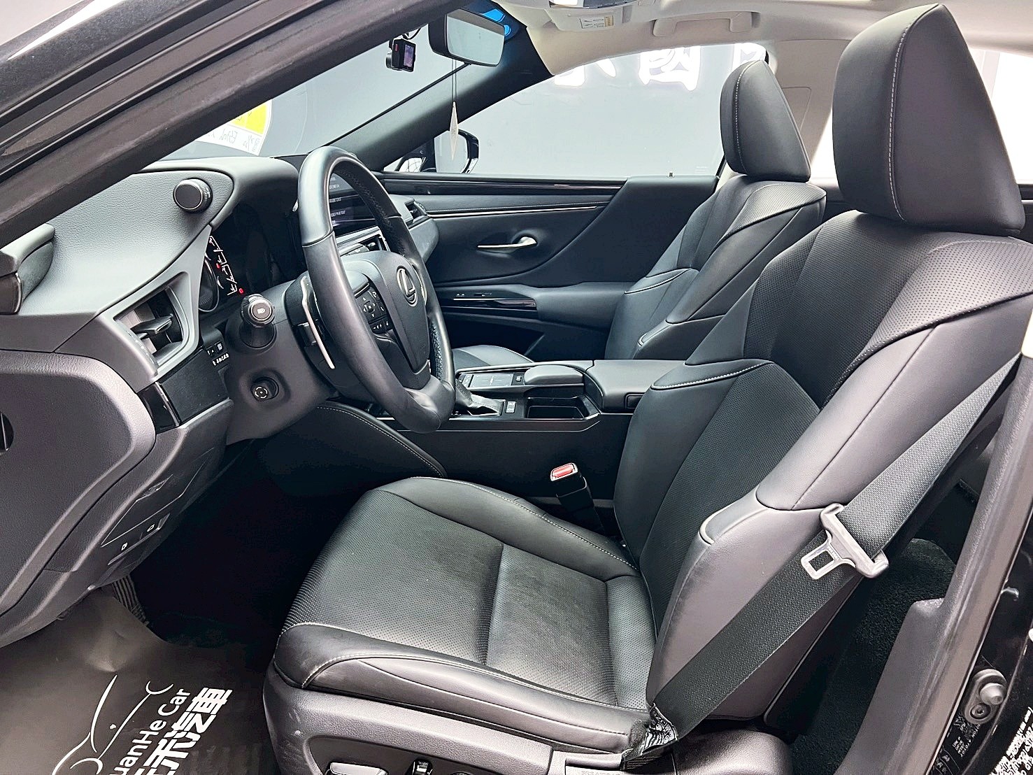 全台到府賞車 2021/22 Lexus ES300h 豪華版『小李經理』元禾國際車業/中古車/促銷中  第15張相片