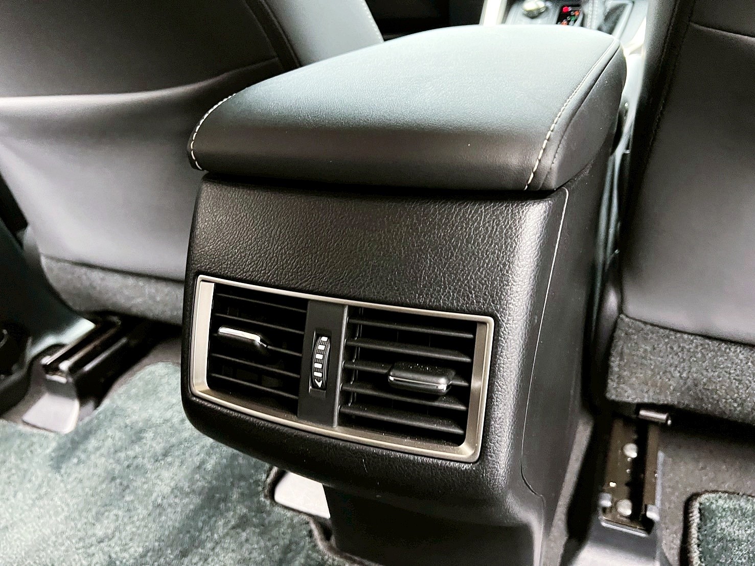 全台到府賞車 2019 Lexus NX200 菁英Plus版『小李經理』元禾國際車業/中古車/促銷中  第11張相片