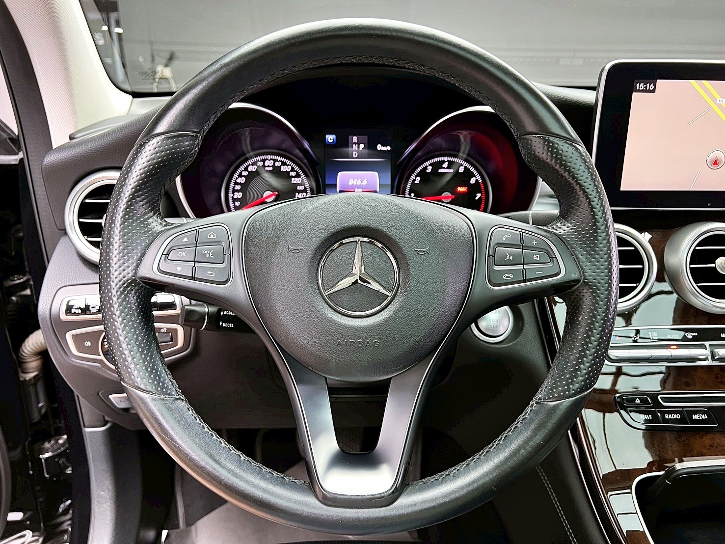 全台到府賞車 2016 Benz GLC300 X253型『小李經理』元禾國際車業/中古車/促銷中  第7張相片