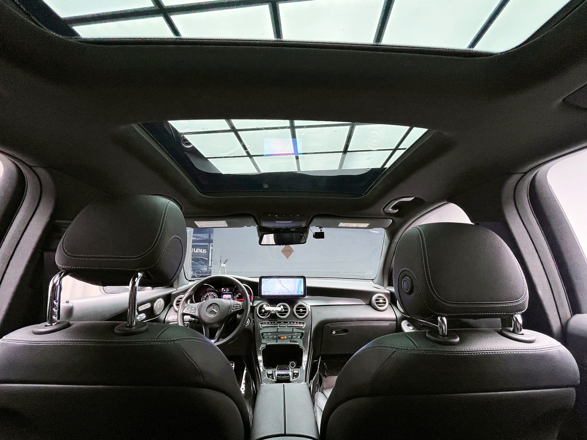 全台到府賞車 2017 Benz GLC300 4MATIC AMG Line X253型『小李經理』元禾國際車業/中古車/促銷中  第9張相片