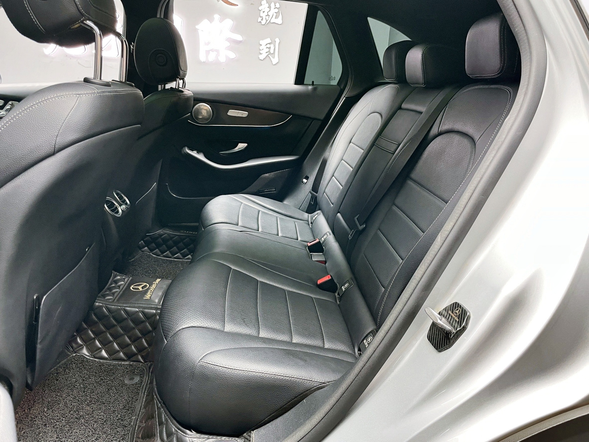 全台到府賞車 2017 Benz GLC300 4MATIC AMG Line X253型『小李經理』元禾國際車業/中古車/促銷中  第15張相片