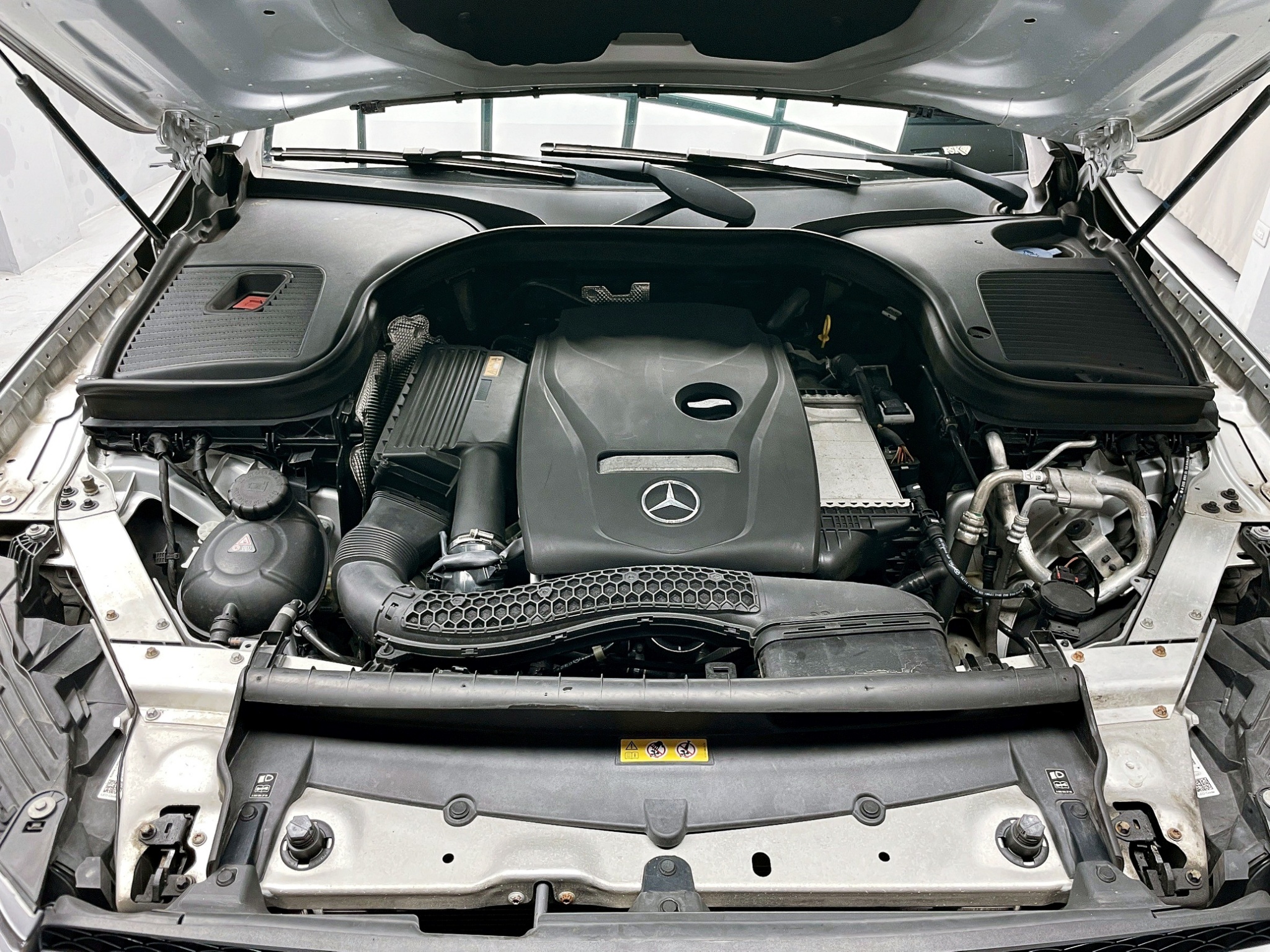 全台到府賞車 2017 Benz GLC300 4MATIC AMG Line X253型『小李經理』元禾國際車業/中古車/促銷中  第18張相片