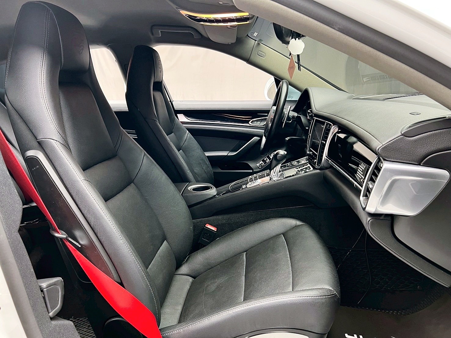 全台到府賞車 2015 Porsche Panamera V6『小李經理』元禾國際車業/中古車/促銷中  第10張相片