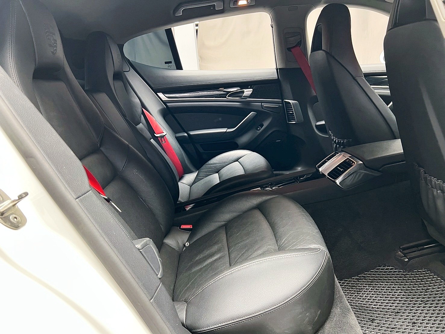 全台到府賞車 2015 Porsche Panamera V6『小李經理』元禾國際車業/中古車/促銷中  第12張相片