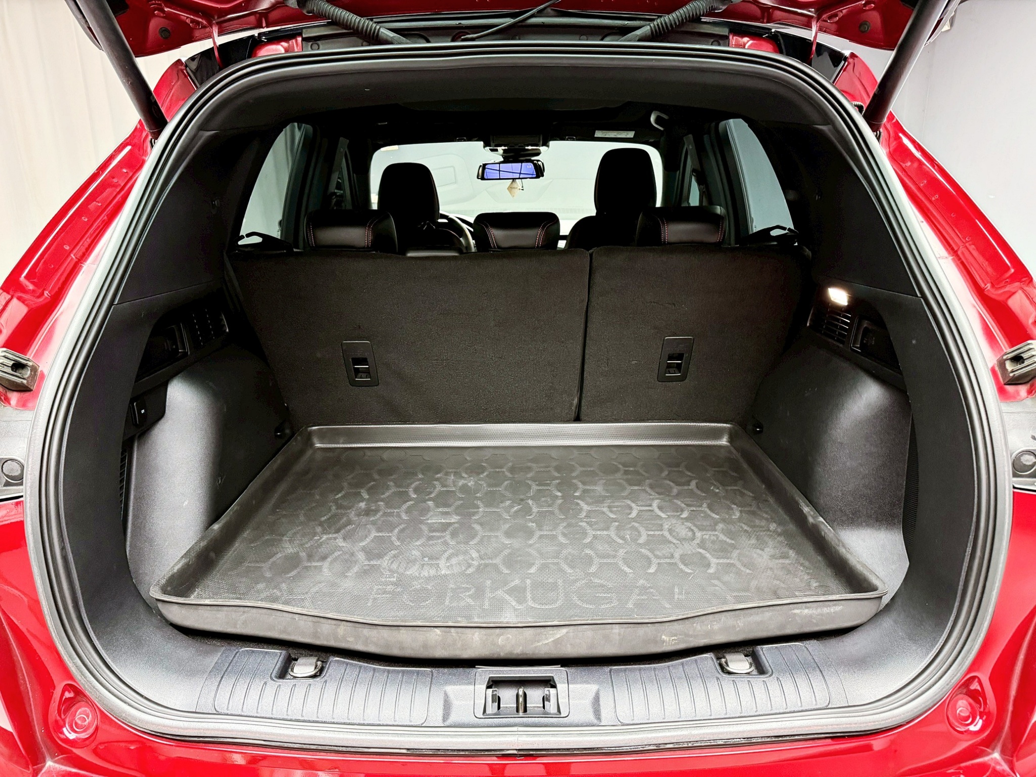 全台到府賞車 2021/22 Ford Kuga EcoBoost 250 AWD ST-Line X『小李經理』元禾國際車業/中古車/促銷中  第4張相片