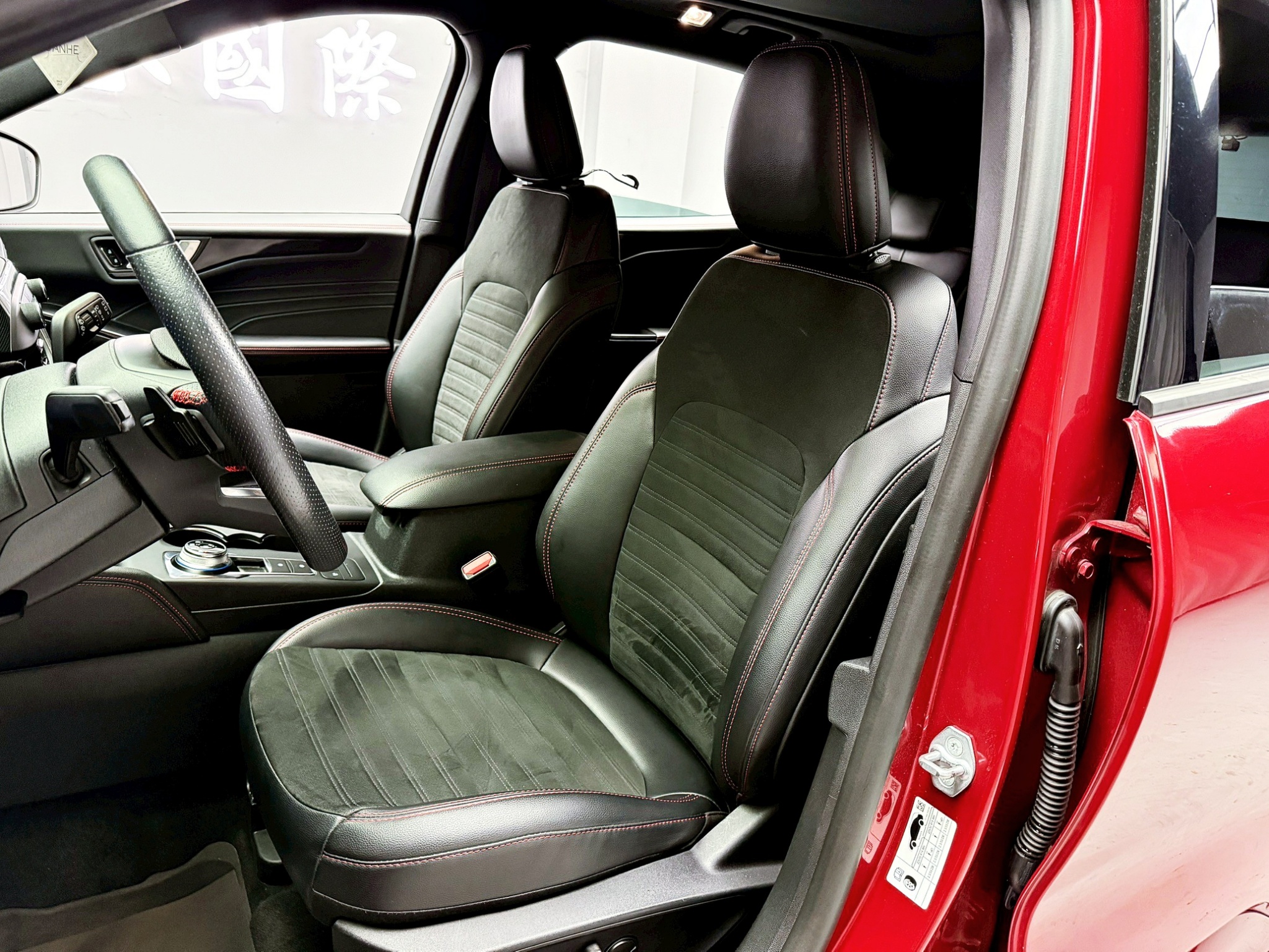 全台到府賞車 2021/22 Ford Kuga EcoBoost 250 AWD ST-Line X『小李經理』元禾國際車業/中古車/促銷中  第5張相片