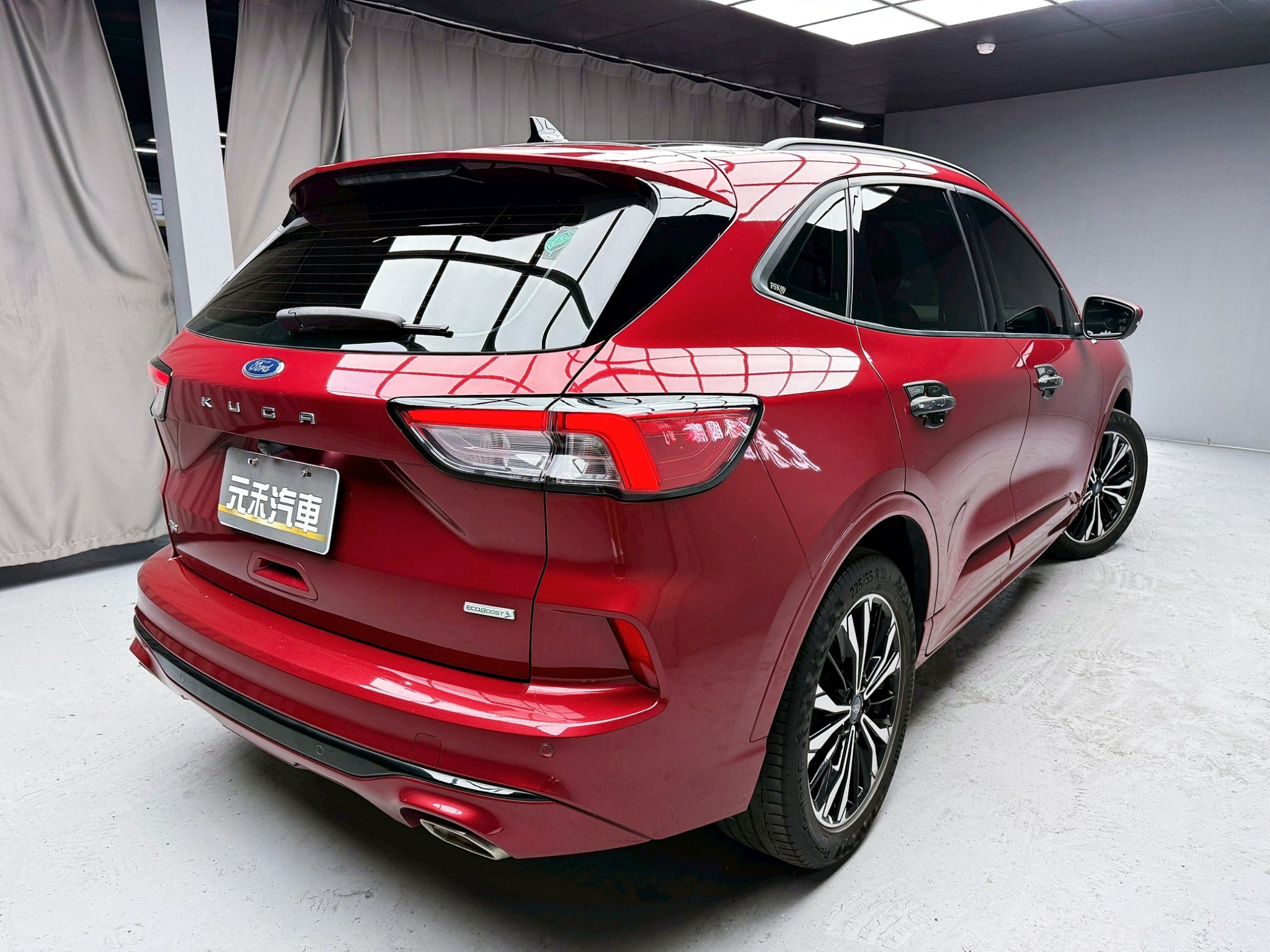 全台到府賞車 2021/22 Ford Kuga EcoBoost 250 AWD ST-Line X『小李經理』元禾國際車業/中古車/促銷中  第19張相片