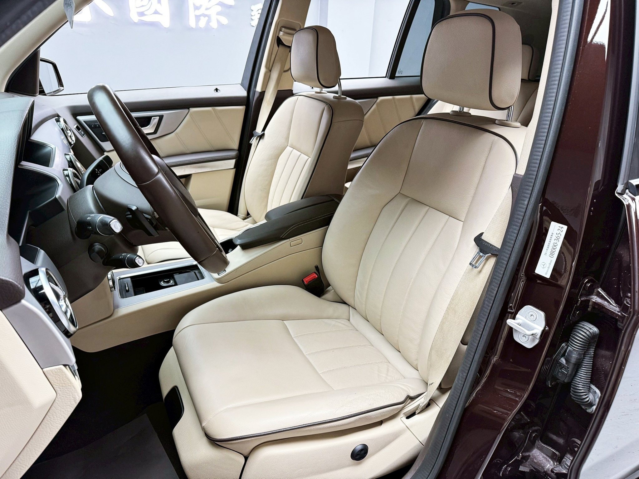 全台到府賞車 2013 Benz GLK220 CDI 4MATIC BlueEFFICIENCY 標準版『小李經理』元禾國際車業/中古車/促銷中  第6張相片