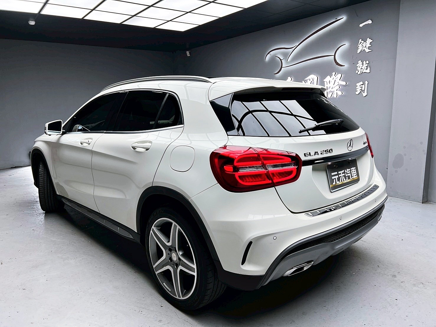 全台到府賞車 2014 Benz GLA250 4MATIC AMG X156型『小李經理』元禾國際車業/中古車/促銷中  第3張相片