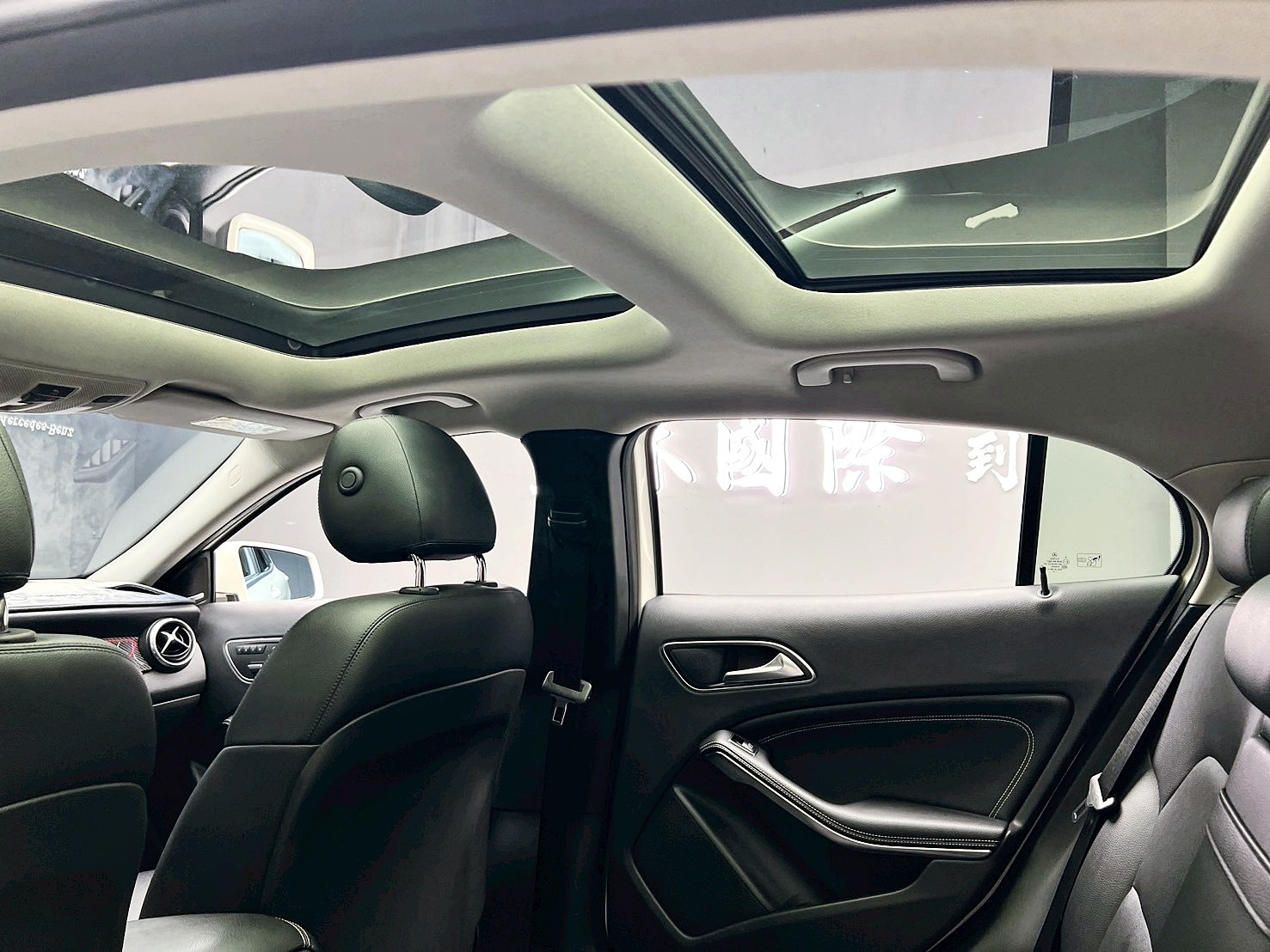 全台到府賞車 2014 Benz GLA250 4MATIC AMG X156型『小李經理』元禾國際車業/中古車/促銷中  第13張相片