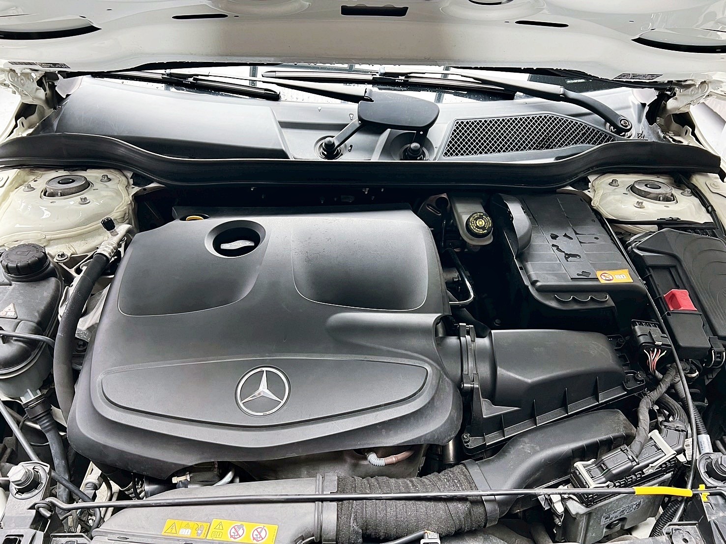 全台到府賞車 2014 Benz GLA250 4MATIC AMG X156型『小李經理』元禾國際車業/中古車/促銷中  第16張相片