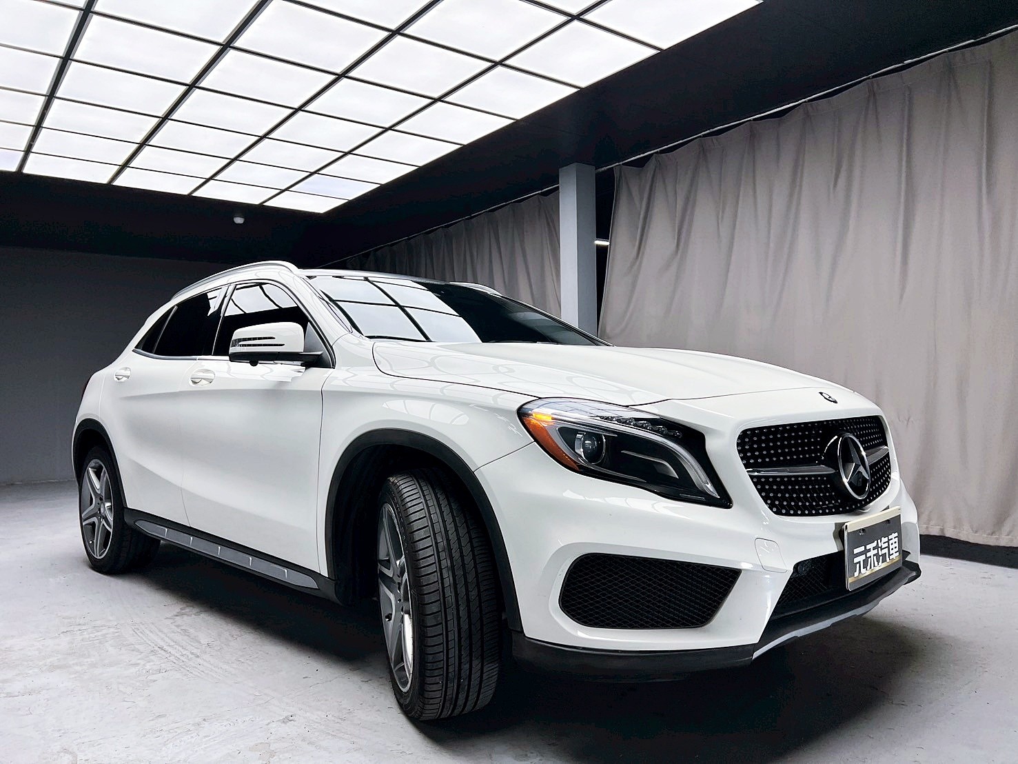 全台到府賞車 2014 Benz GLA250 4MATIC AMG X156型『小李經理』元禾國際車業/中古車/促銷中  第19張相片