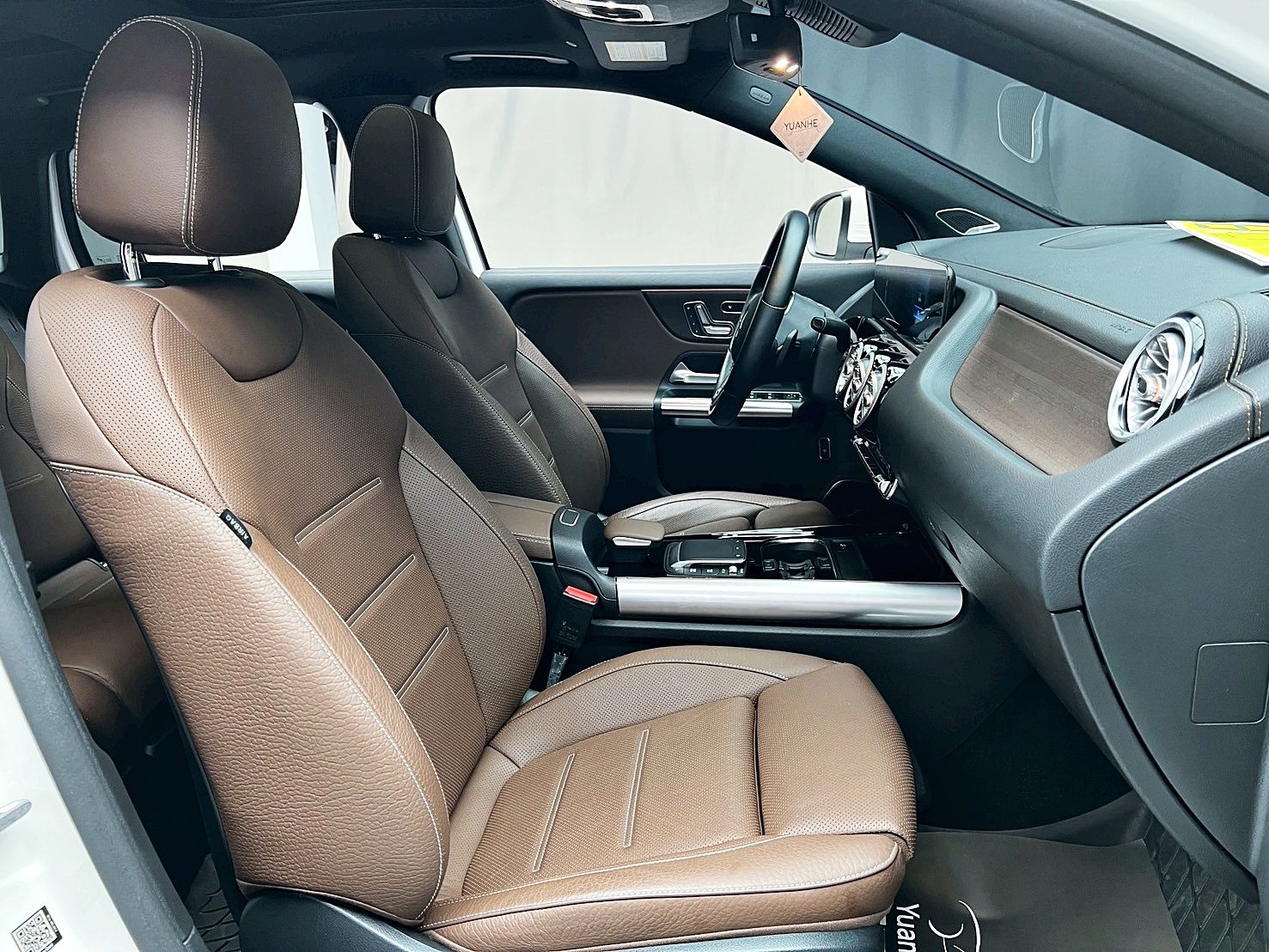 全台到府賞車 2021 Benz GLA250 AMG H247型『小李經理』元禾國際車業/中古車/促銷中  第10張相片