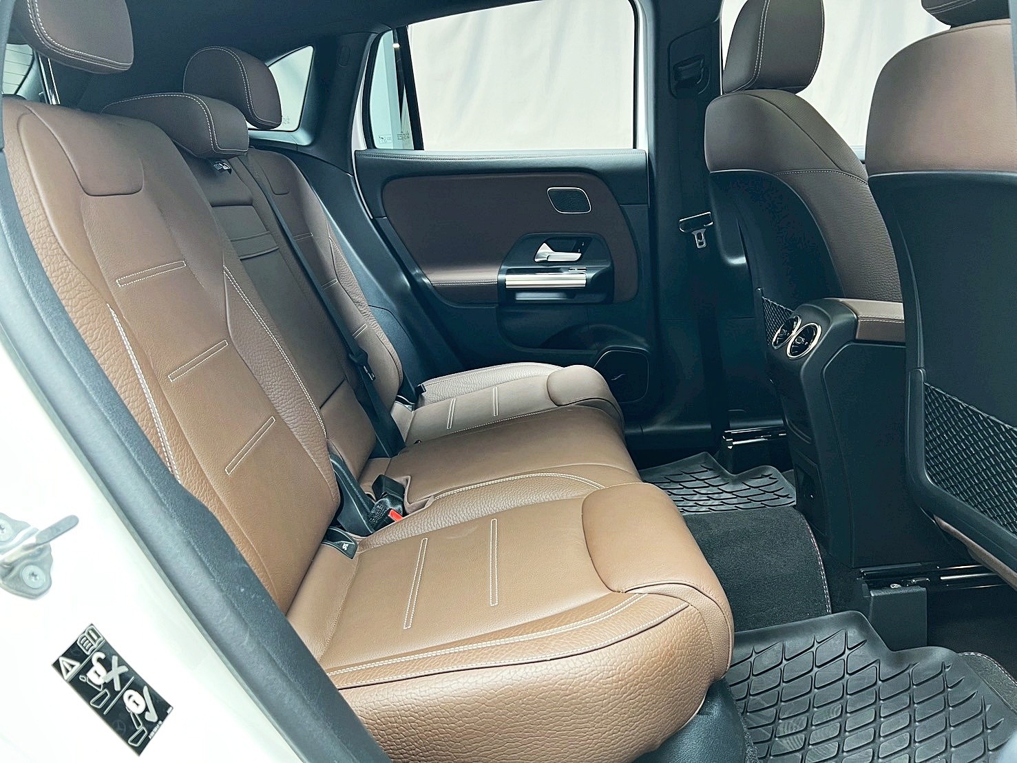 全台到府賞車 2021 Benz GLA250 AMG H247型『小李經理』元禾國際車業/中古車/促銷中  第12張相片