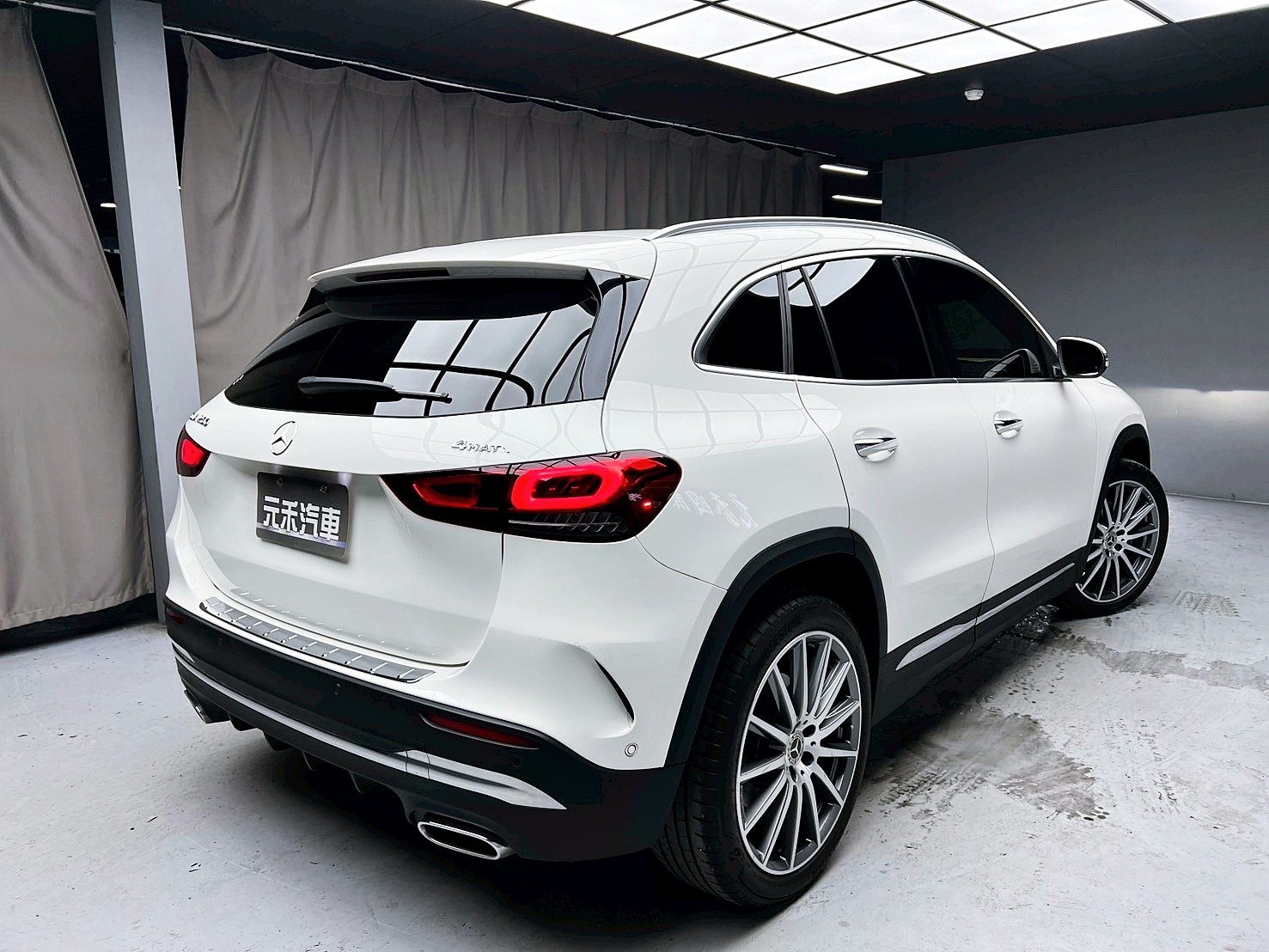 全台到府賞車 2021 Benz GLA250 AMG H247型『小李經理』元禾國際車業/中古車/促銷中  第18張相片