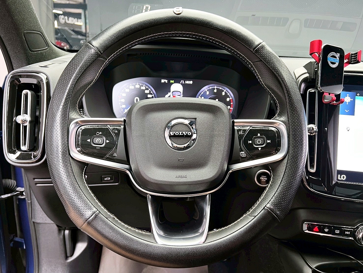 全台到府賞車 2020/21 Volvo XC40 B5 AWD R-Design『小李經理』元禾國際車業/中古車/促銷中  第7張相片