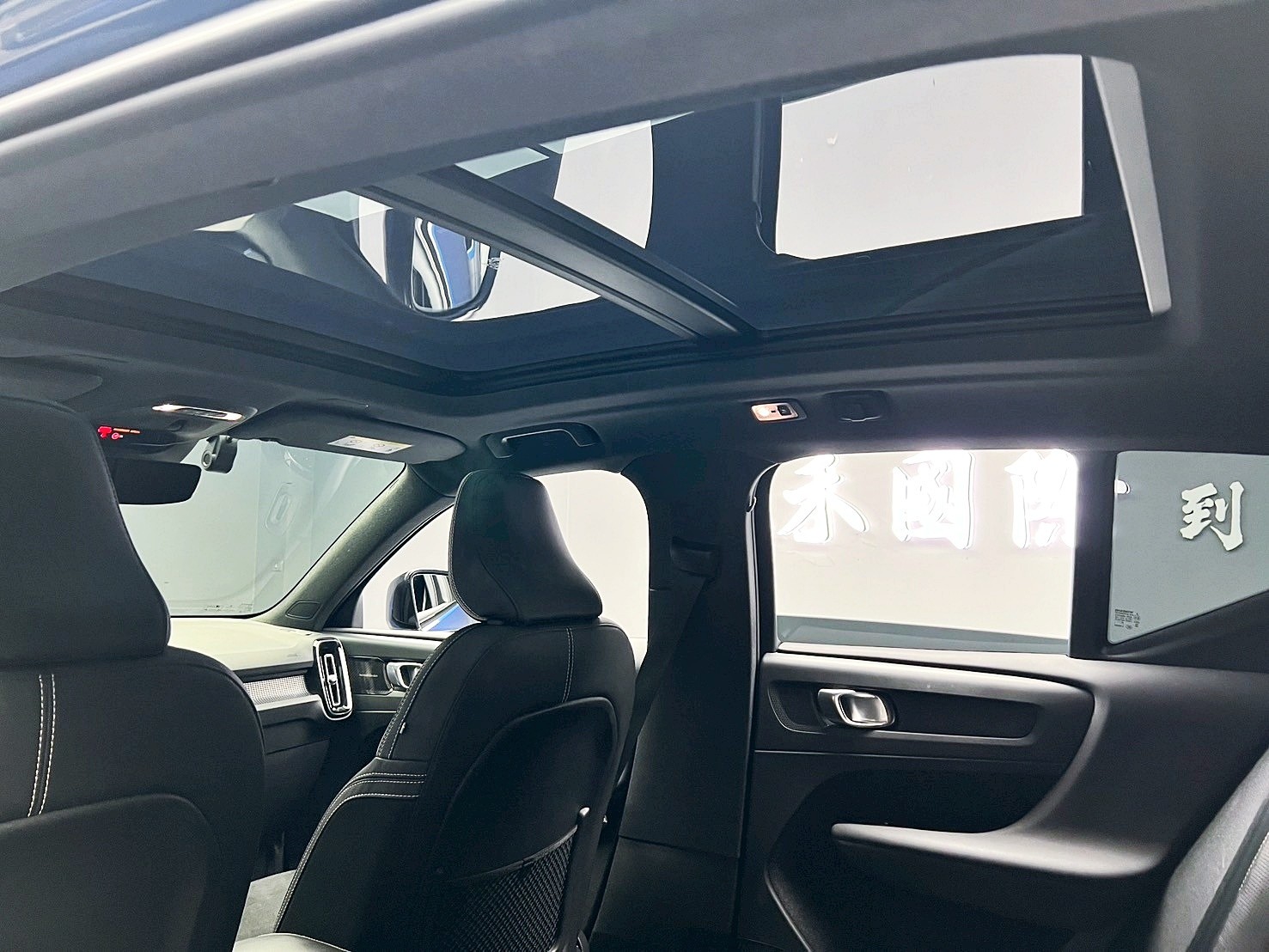 全台到府賞車 2020/21 Volvo XC40 B5 AWD R-Design『小李經理』元禾國際車業/中古車/促銷中  第13張相片