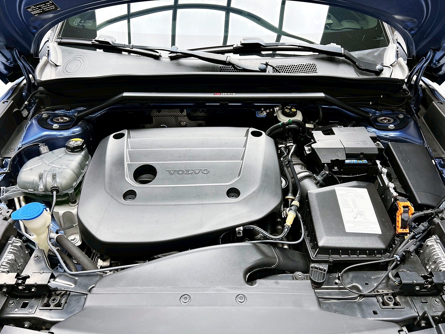 全台到府賞車 2020/21 Volvo XC40 B5 AWD R-Design『小李經理』元禾國際車業/中古車/促銷中  第16張相片