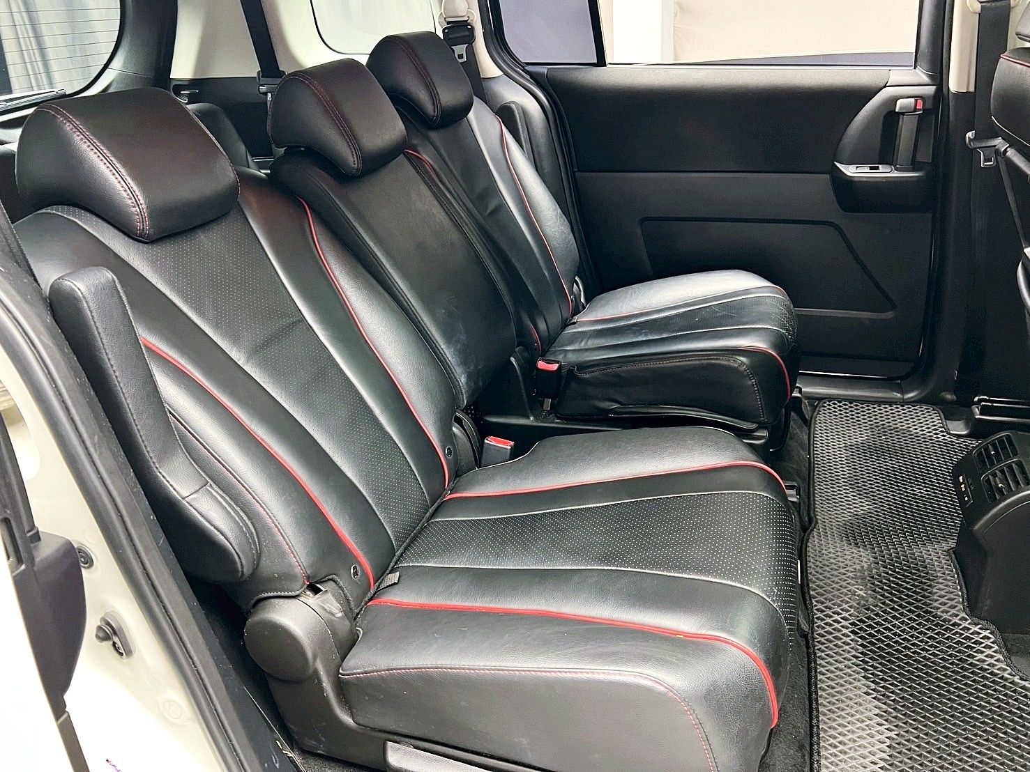 全台到府賞車 2014/15 Mazda 5 七人座尊爵型『小李經理』元禾國際車業/中古車/促銷中  第13張相片