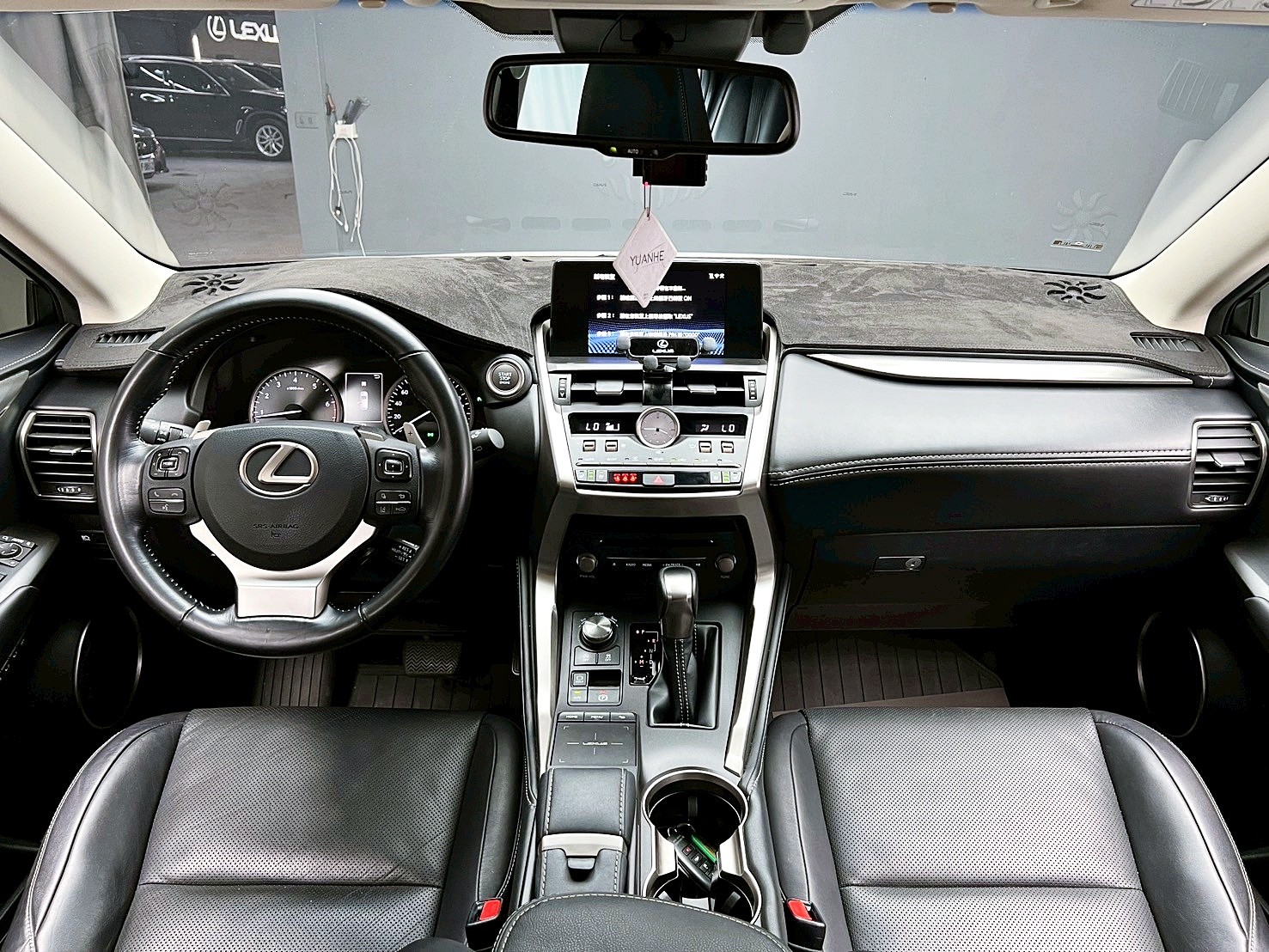 全台到府賞車 2017/18 Lexus NX300 豪華版『小李經理』元禾國際車業/中古車/促銷中  第9張相片