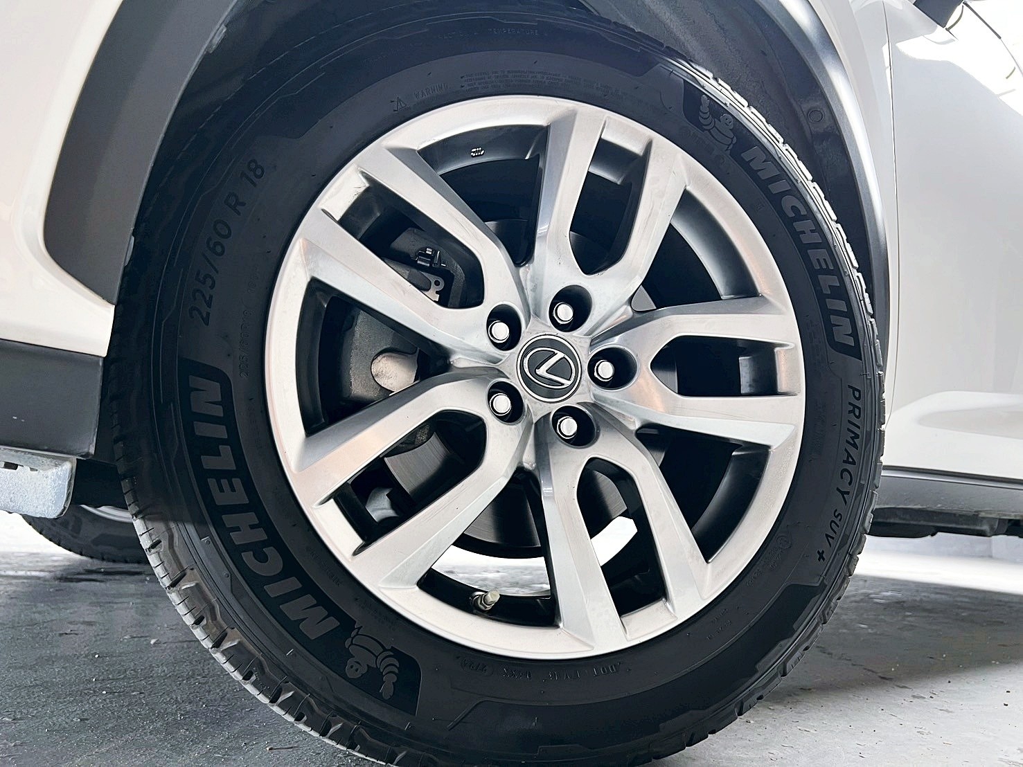 全台到府賞車 2017/18 Lexus NX300 豪華版『小李經理』元禾國際車業/中古車/促銷中  第15張相片