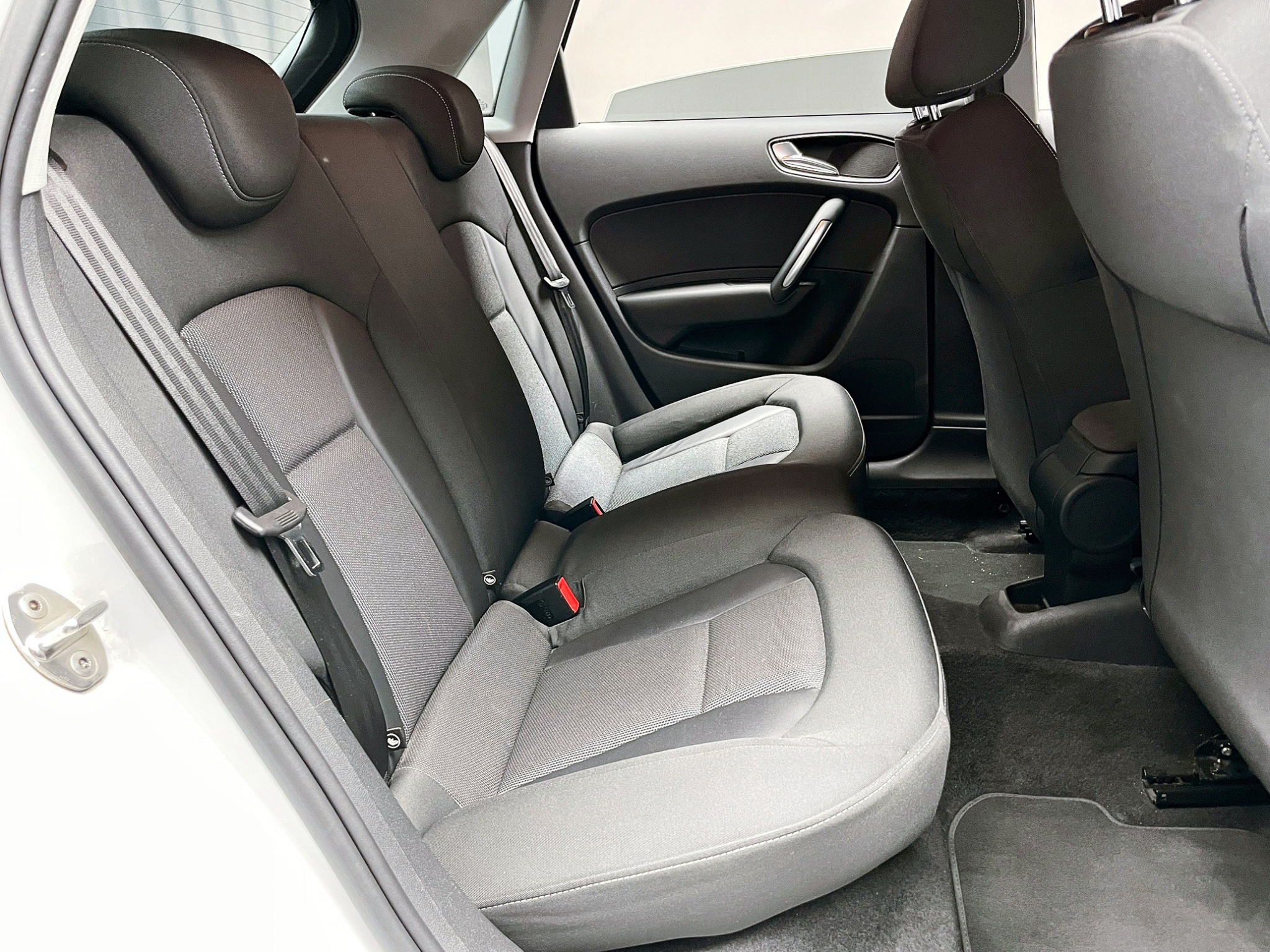 全台到府賞車 2012/13 Audi A1 Sportback TFSI Luxury『小李經理』元禾國際車業/中古車/促銷中  第9張相片