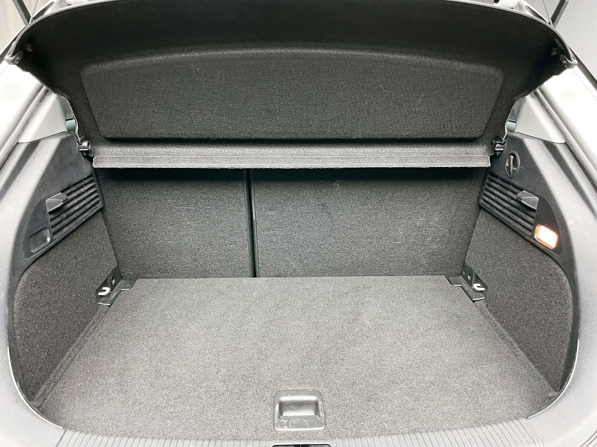 全台到府賞車 2012/13 Audi A1 Sportback TFSI Luxury『小李經理』元禾國際車業/中古車/促銷中  第14張相片