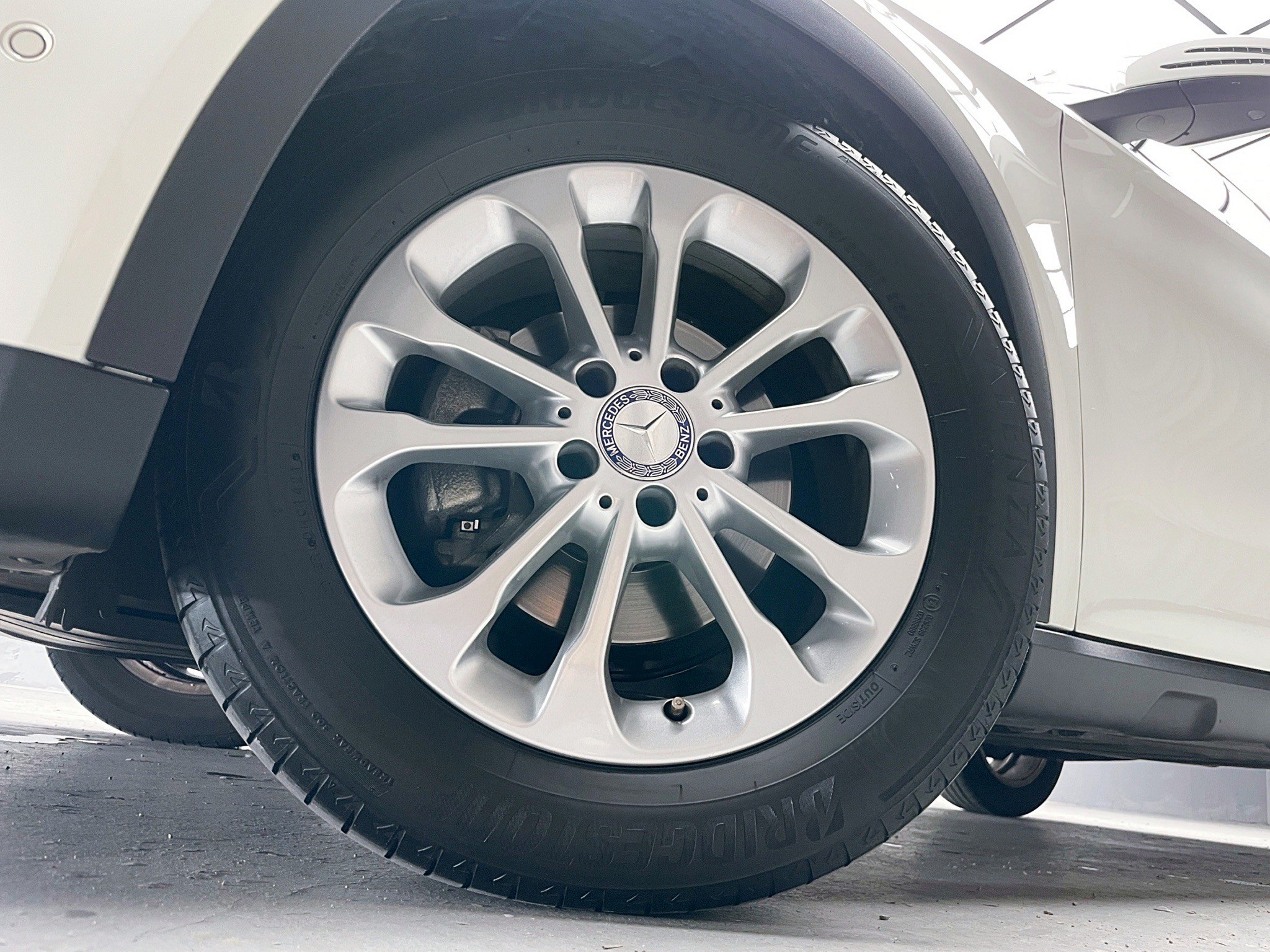 全台到府賞車 2015 Benz GLA180 X156型『小李經理』元禾國際車業/中古車/促銷中  第6張相片