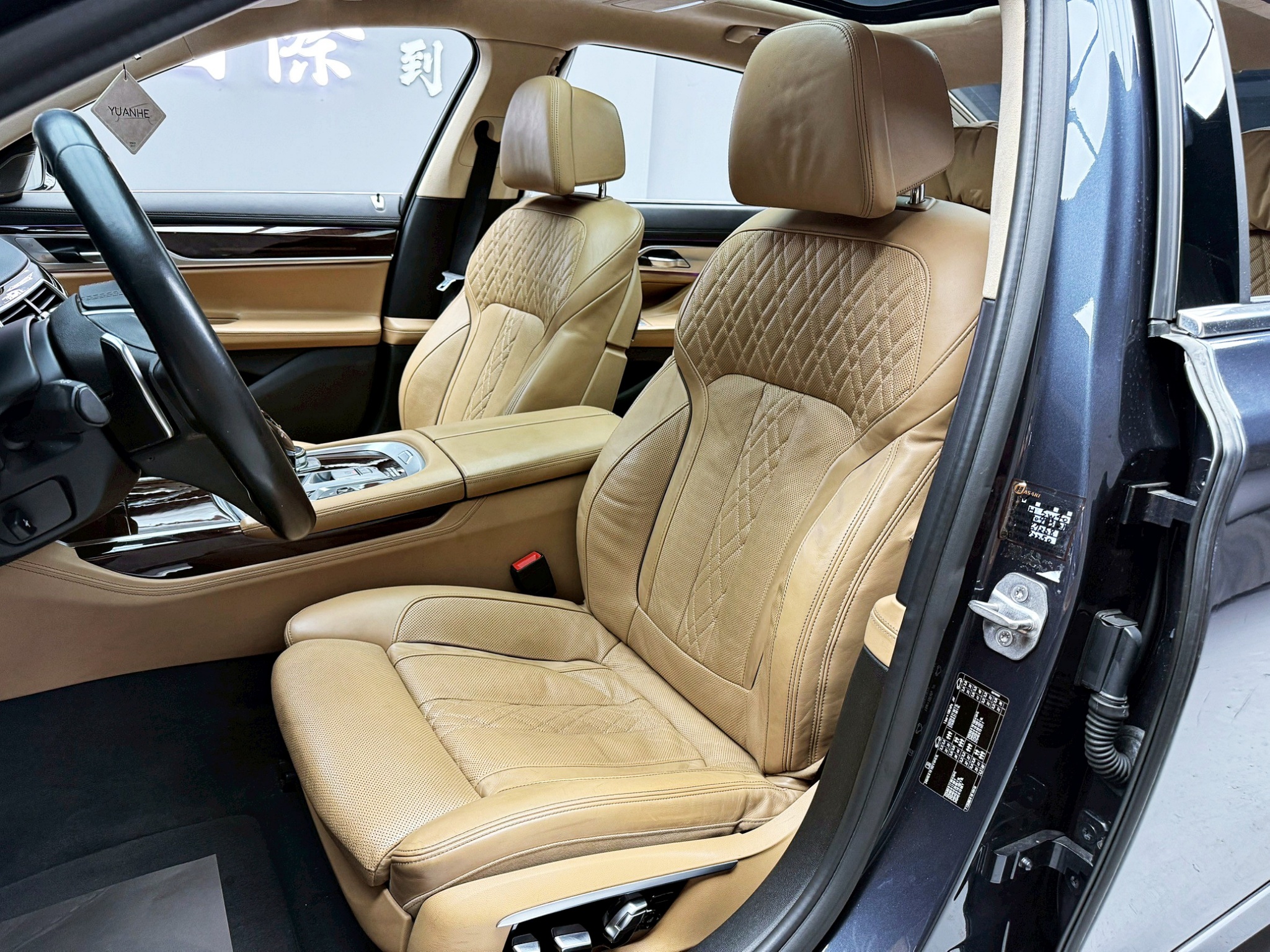 全台到府賞車 2015/16 BMW 740Li Luxury G12型『小李經理』元禾國際車業/中古車/促銷中  第4張相片