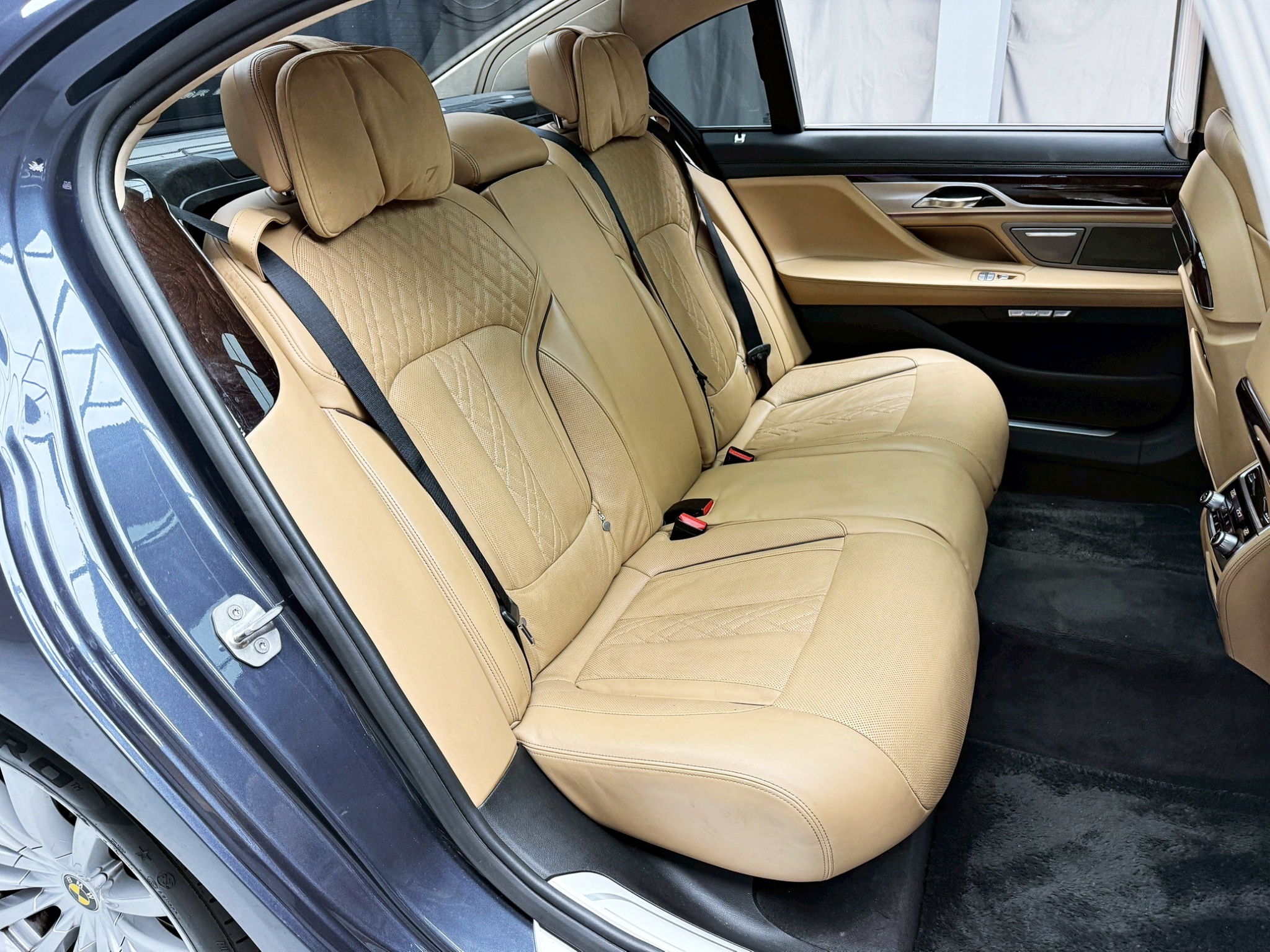 全台到府賞車 2015/16 BMW 740Li Luxury G12型『小李經理』元禾國際車業/中古車/促銷中  第6張相片