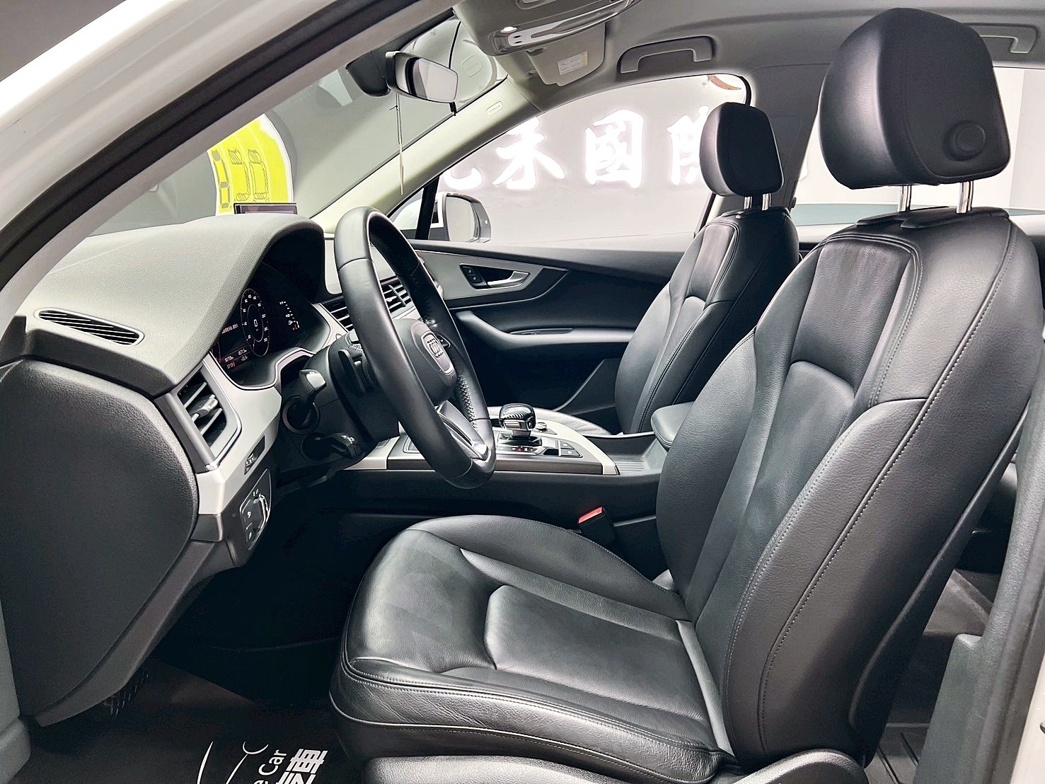 全台到府賞車 2017 Audi Q7 40TFSI Quattro Luxury 七人座『小李經理』元禾國際車業/中古車/促銷中  第15張相片