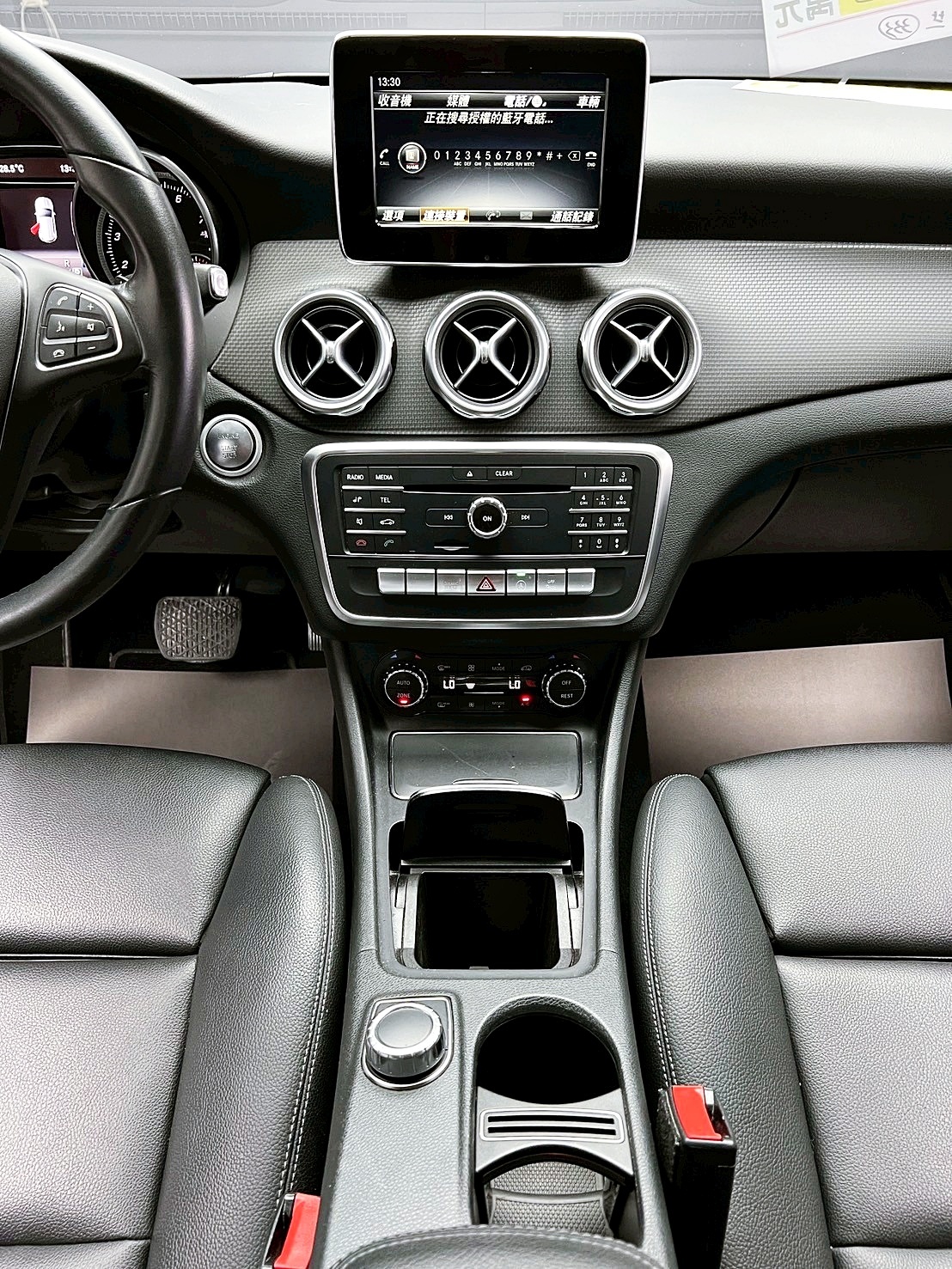 全台到府賞車 2017 Benz GLA180 X156型『小李經理』元禾國際車業/中古車/促銷中  第8張相片