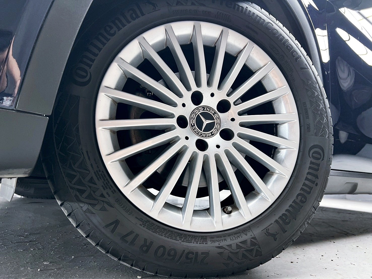 全台到府賞車 2017 Benz GLA180 X156型『小李經理』元禾國際車業/中古車/促銷中  第15張相片