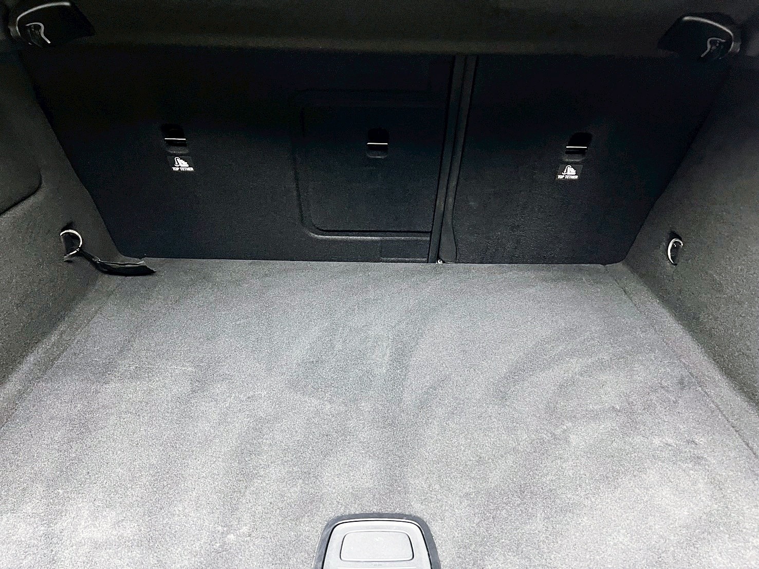 全台到府賞車 2017 Benz GLA180 X156型『小李經理』元禾國際車業/中古車/促銷中  第17張相片