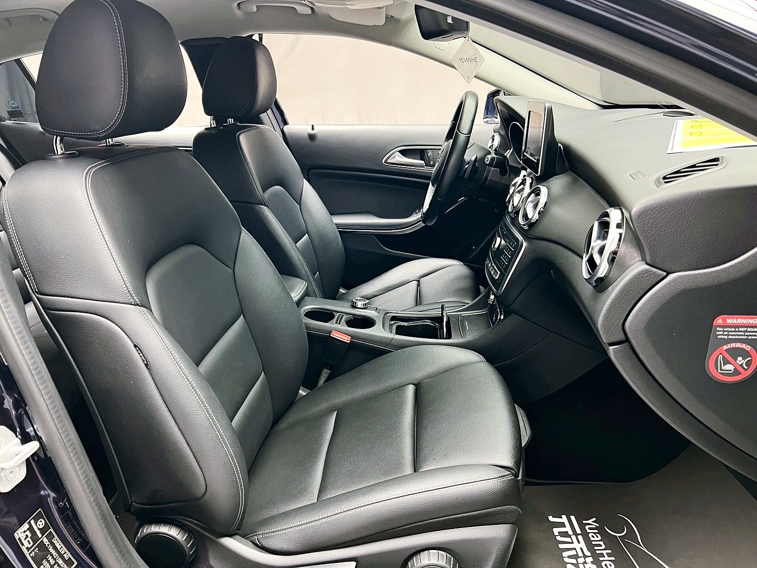 全台到府賞車 2017 Benz GLA180 X156型『小李經理』元禾國際車業/中古車/促銷中  第20張相片