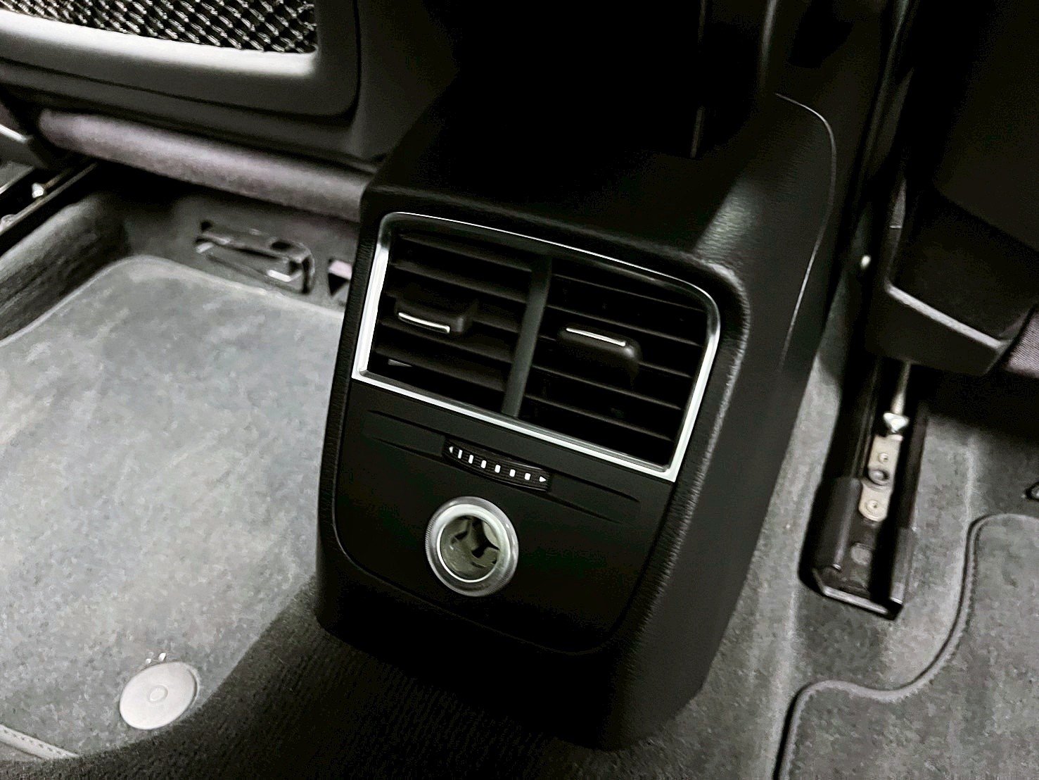 全台到府賞車 2017/18 Audi A3 Sportback 35TFSI Premium『小李經理』元禾國際車業/中古車/促銷中  第12張相片