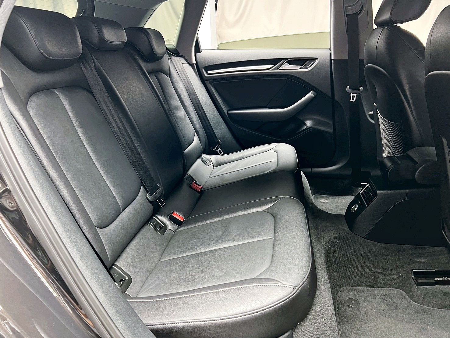 全台到府賞車 2017/18 Audi A3 Sportback 35TFSI Premium『小李經理』元禾國際車業/中古車/促銷中  第13張相片