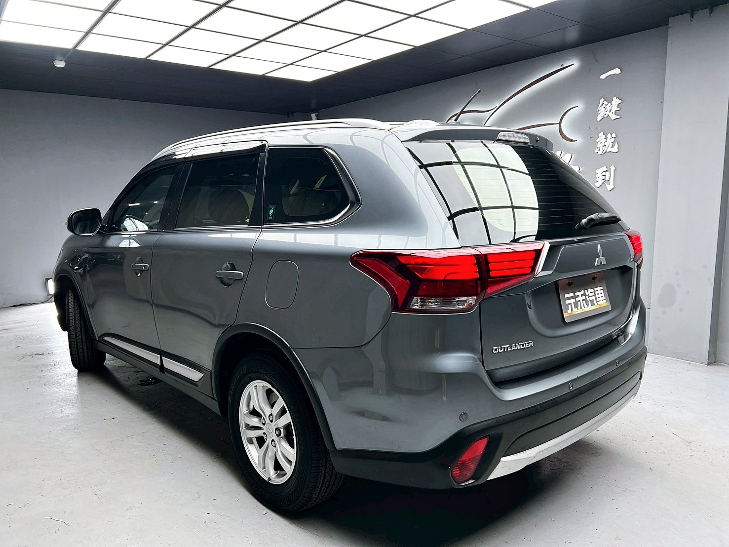 全台到府賞車 2018 Mitsubishi Outlander 五人座安全型『小李經理』元禾國際車業/中古車/促銷中  第3張相片