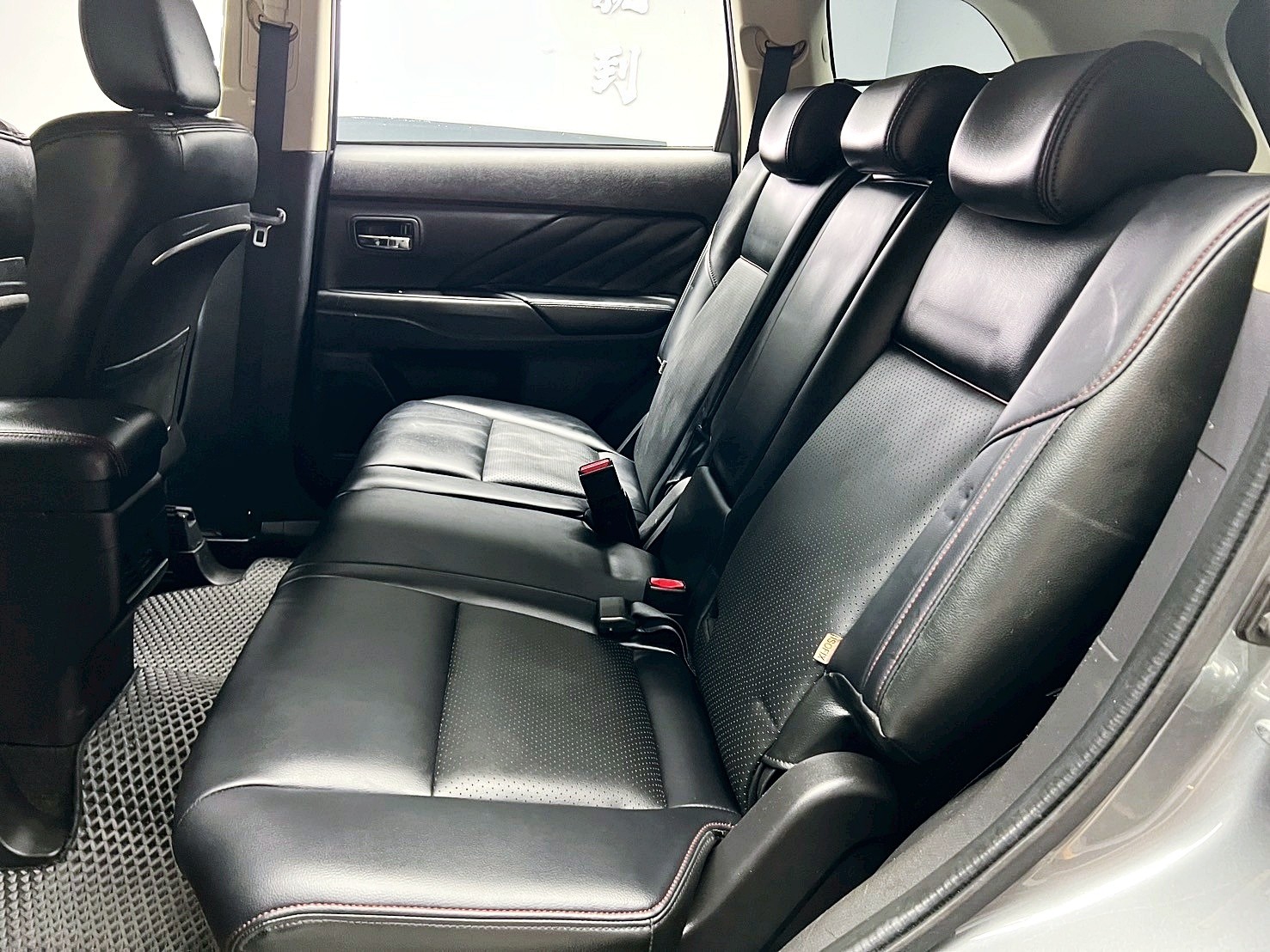 全台到府賞車 2018 Mitsubishi Outlander 五人座安全型『小李經理』元禾國際車業/中古車/促銷中  第13張相片